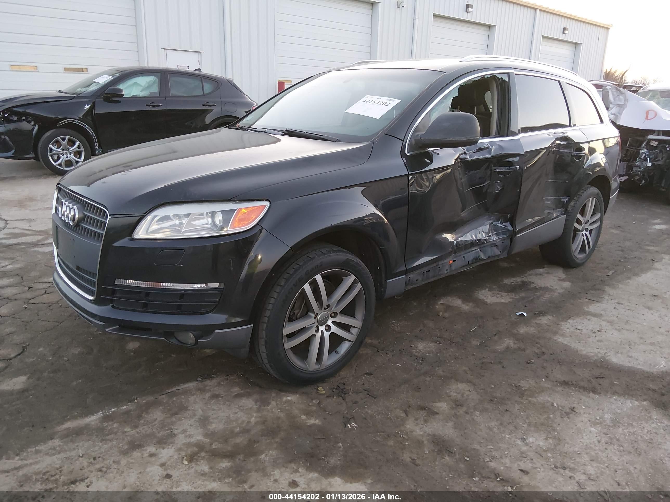 AUDI Q7 image 2