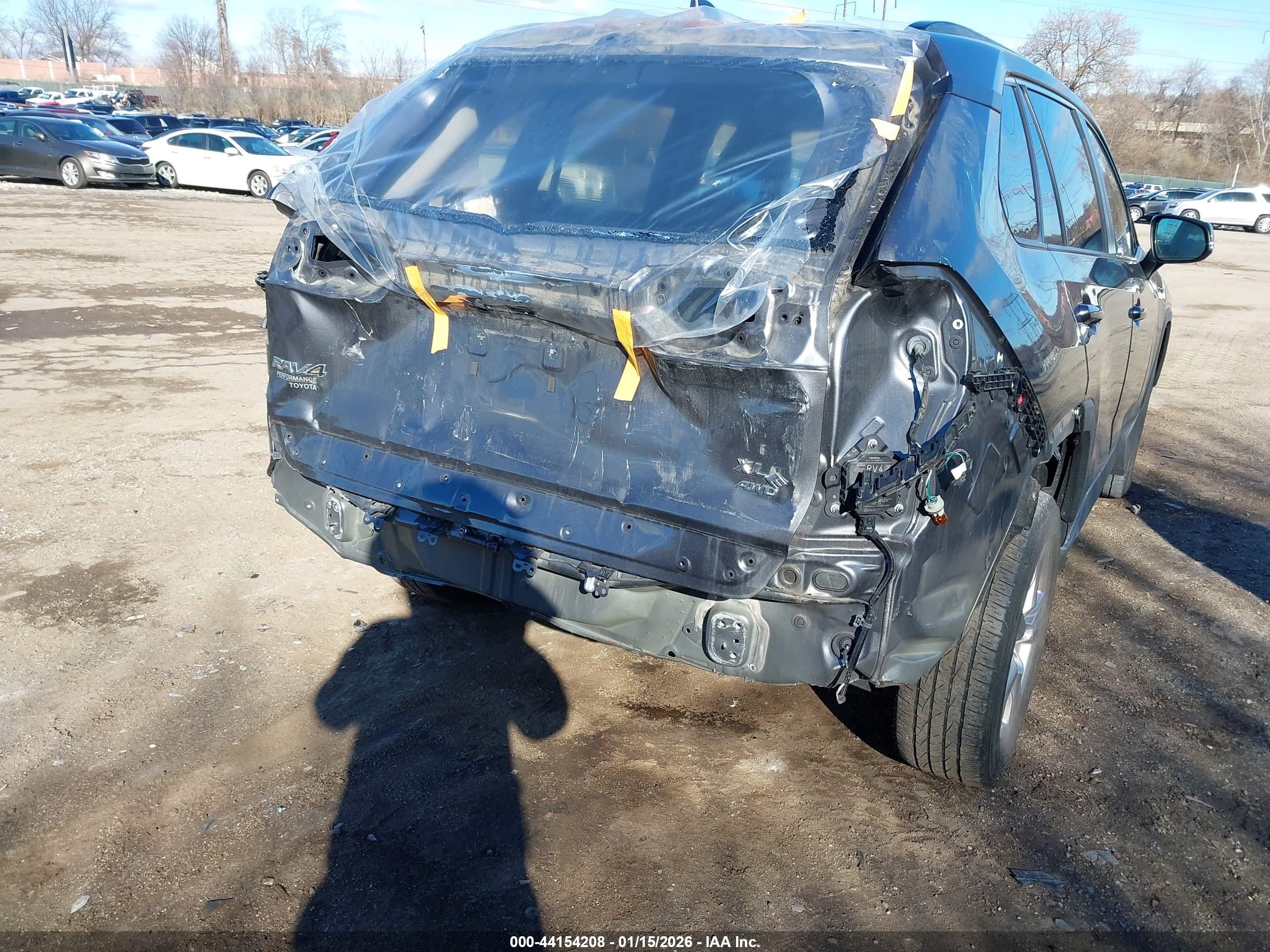 TOYOTA RAV4 image 6