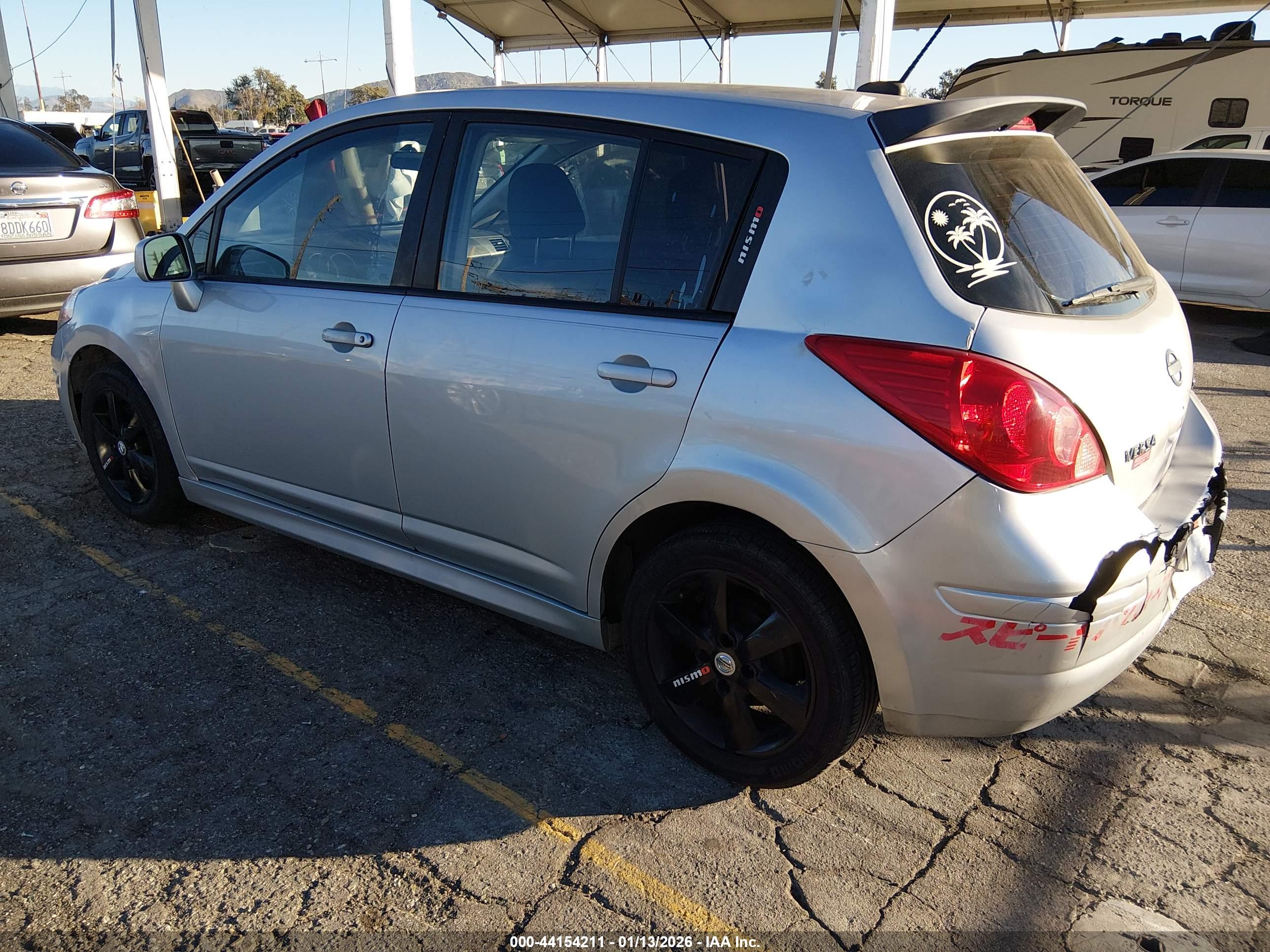 NISSAN VERSA image 3