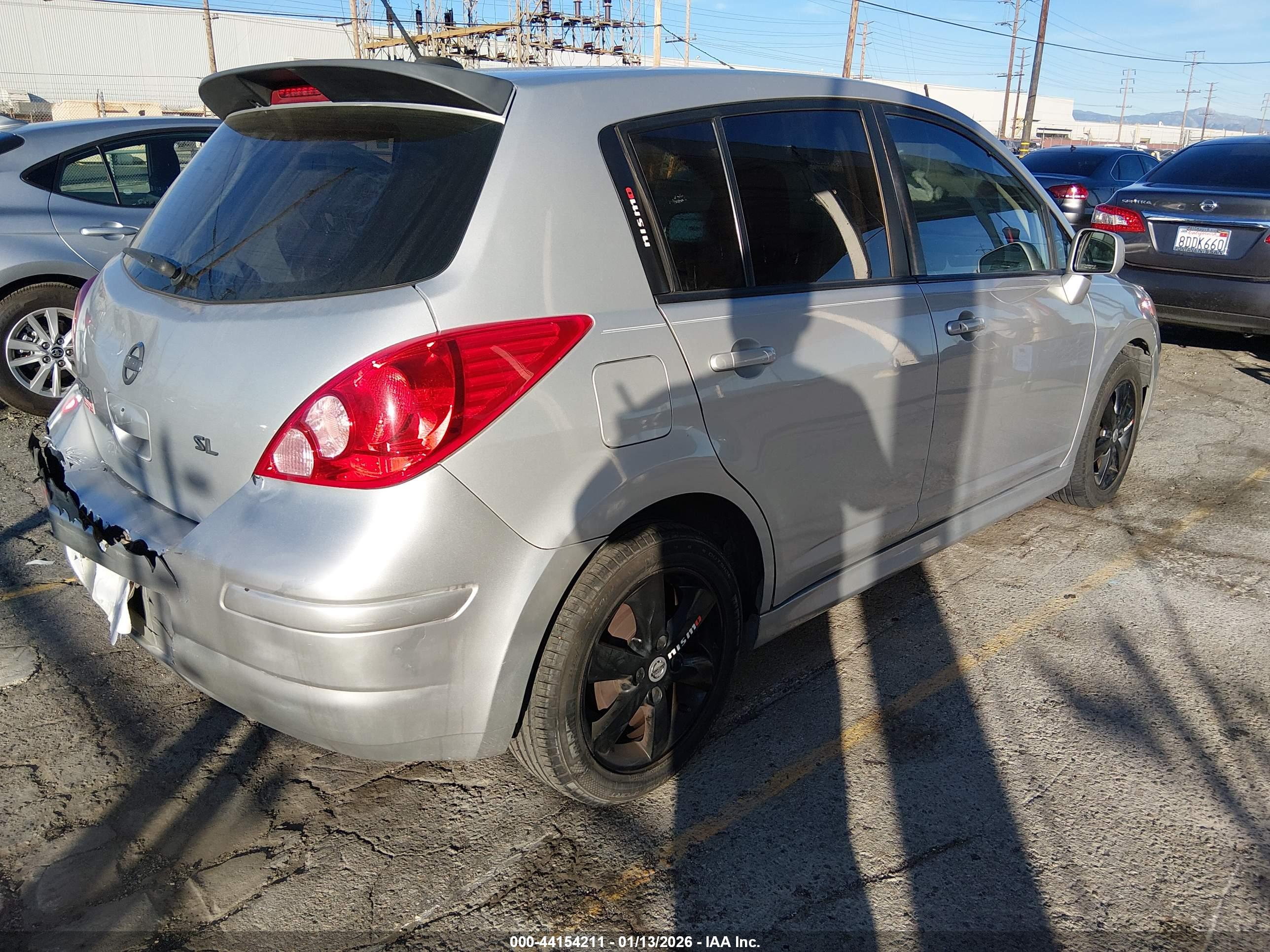 NISSAN VERSA image 4