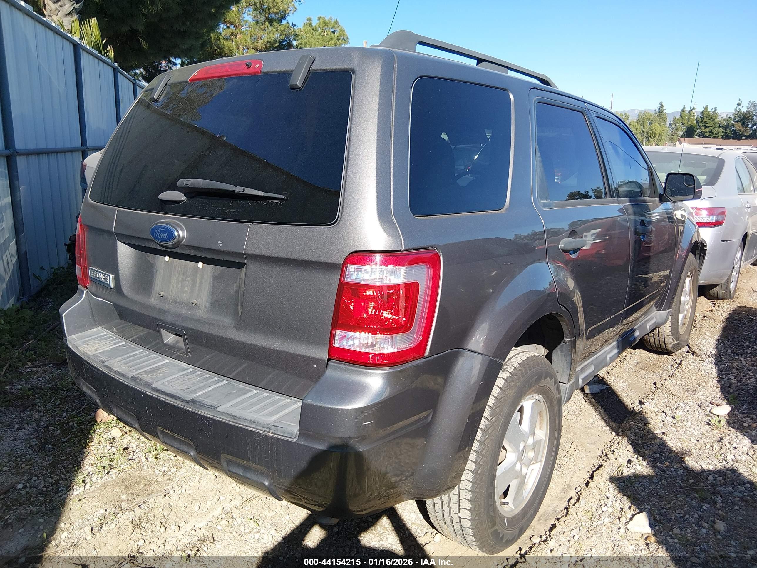 FORD ESCAPE image 4