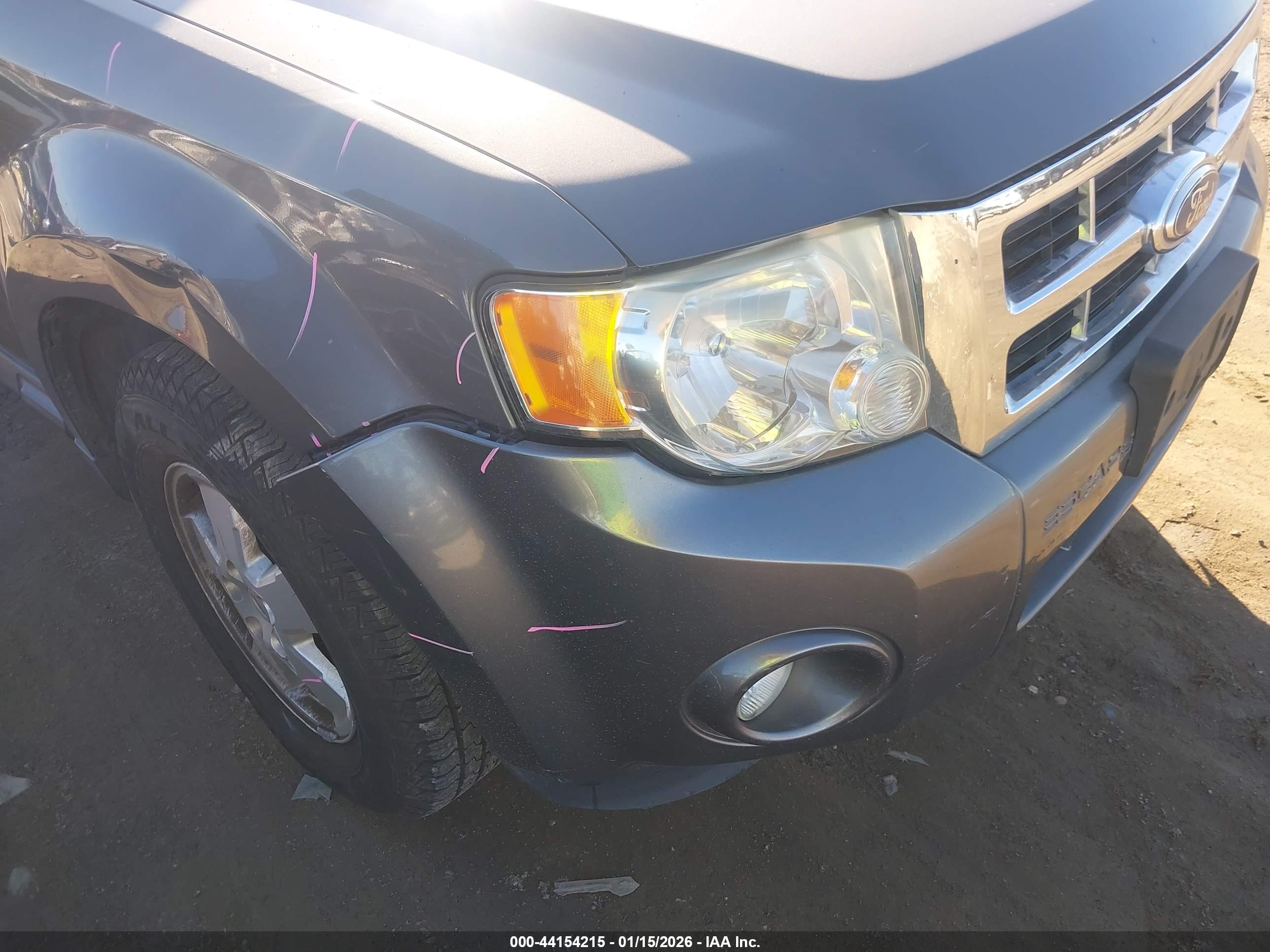 FORD ESCAPE image 6