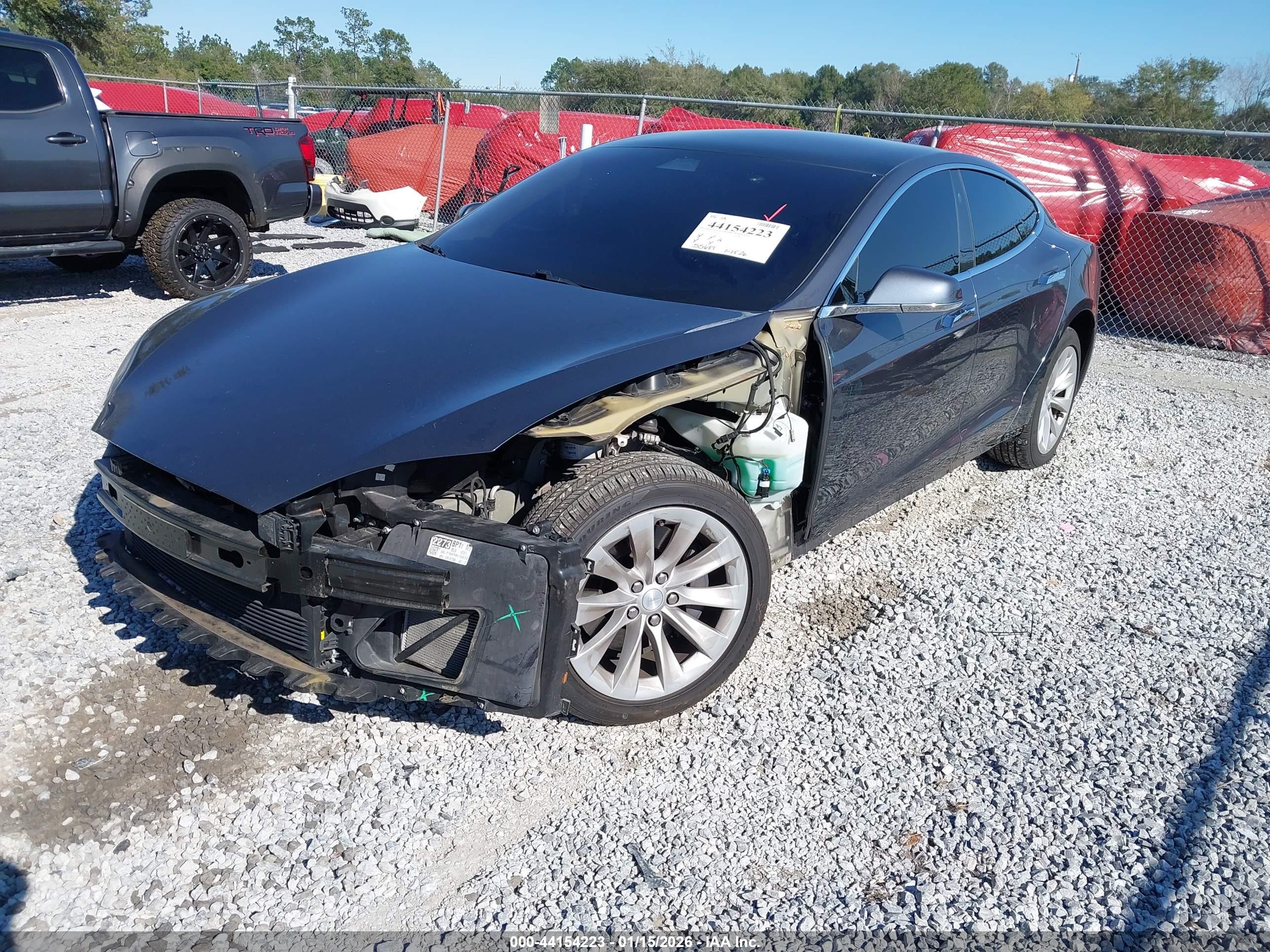TESLA MODEL image 2