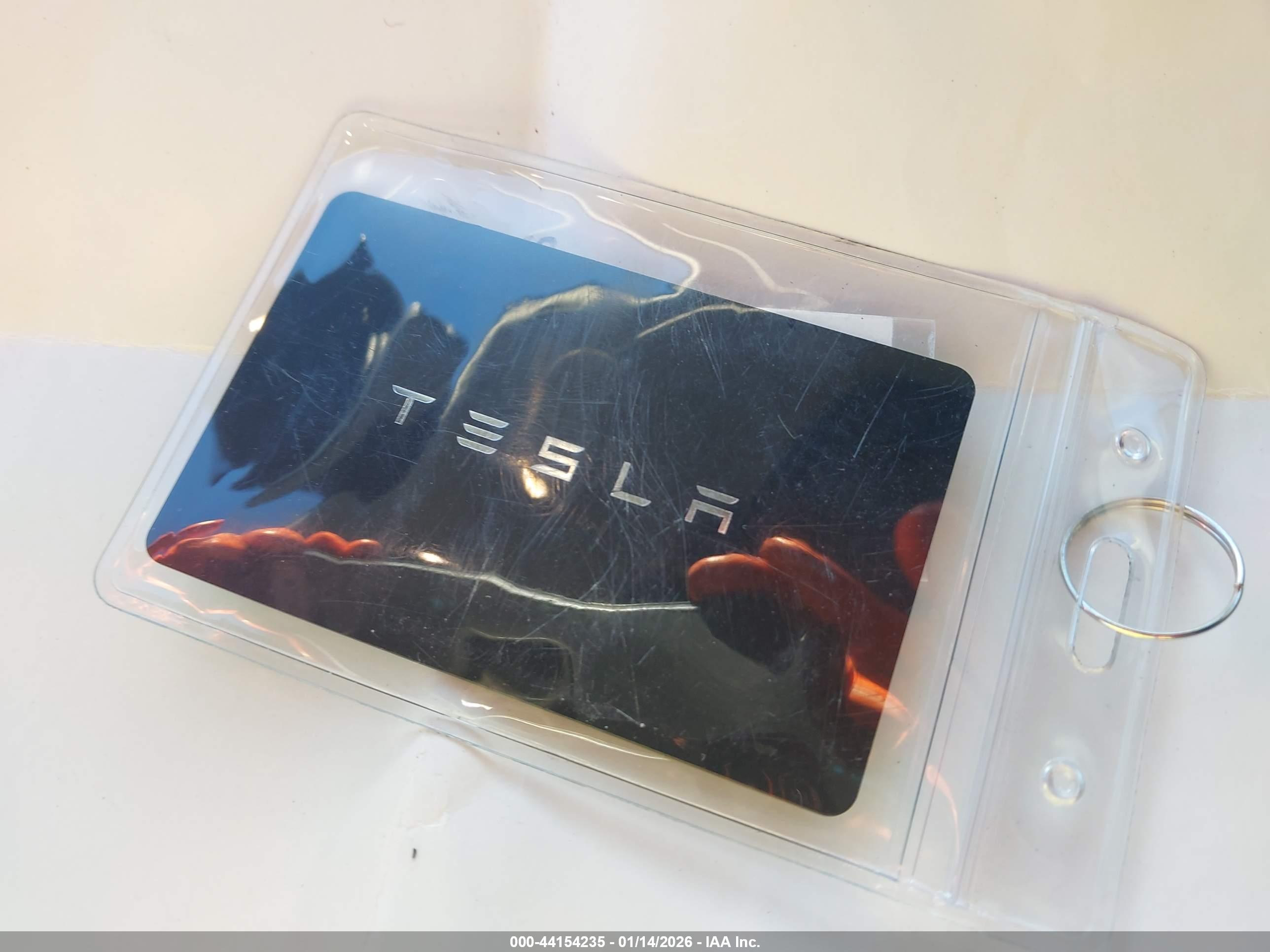 TESLA MODEL image 11