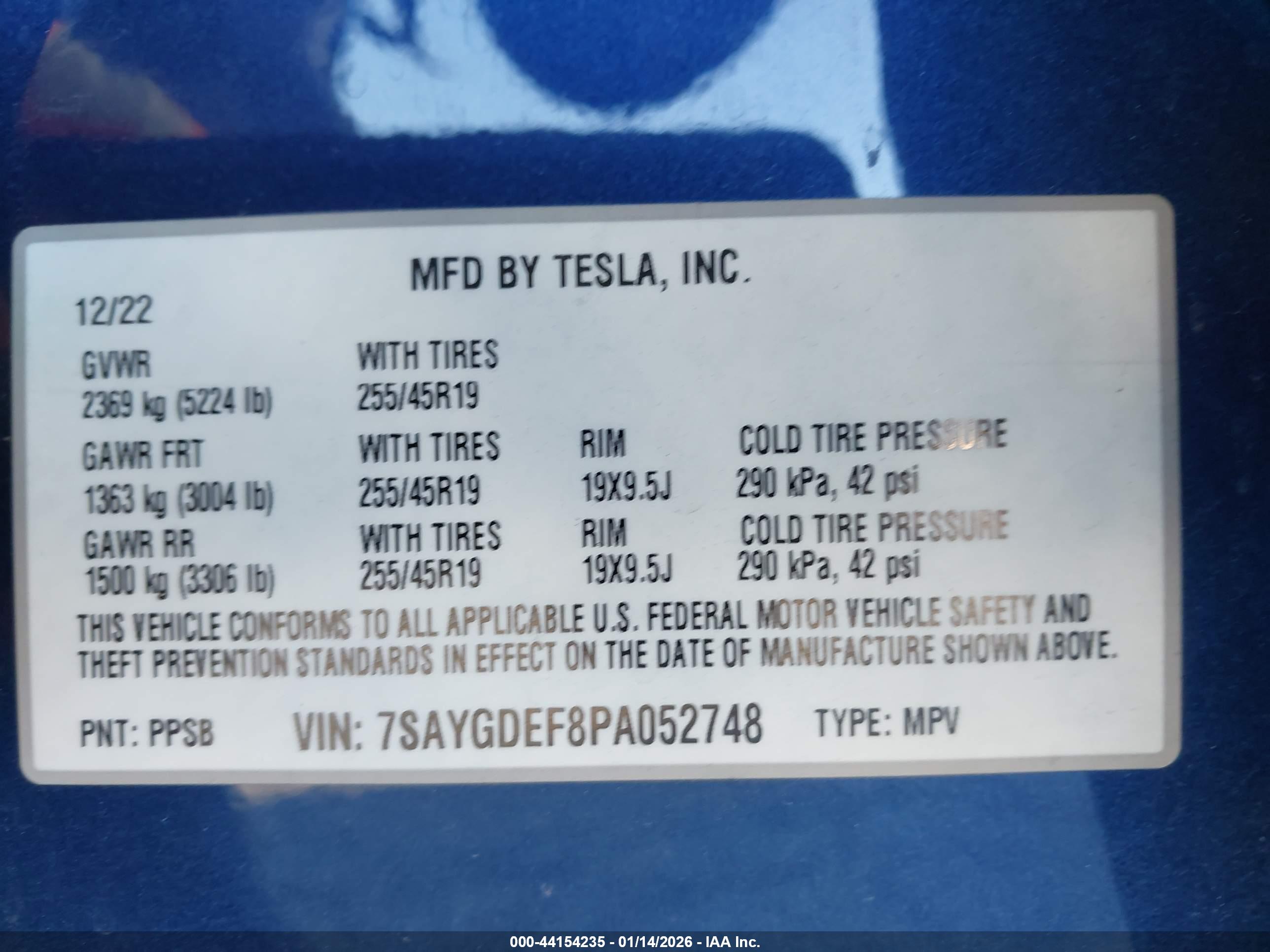 TESLA MODEL image 9