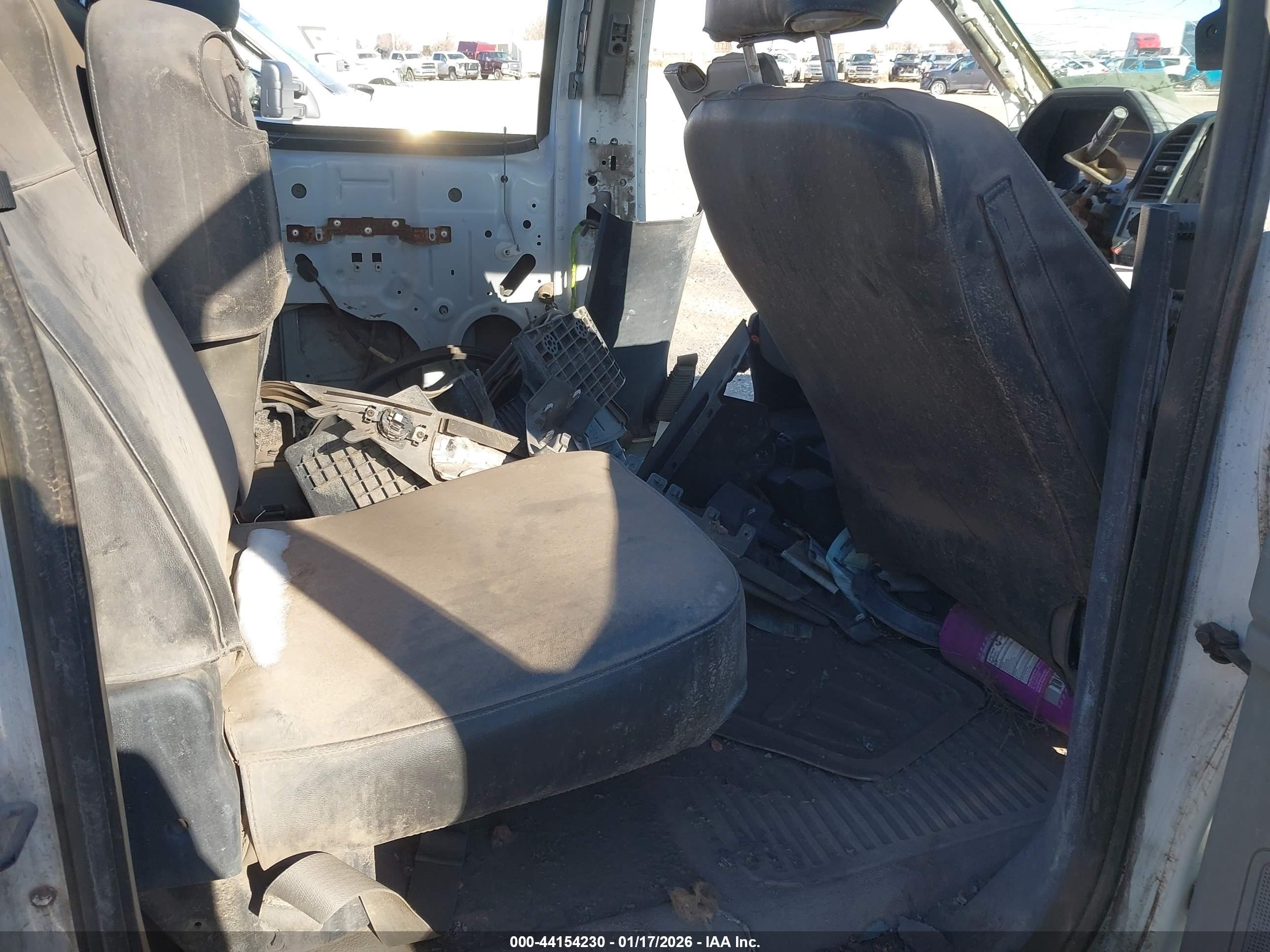 FORD F-250 image 8