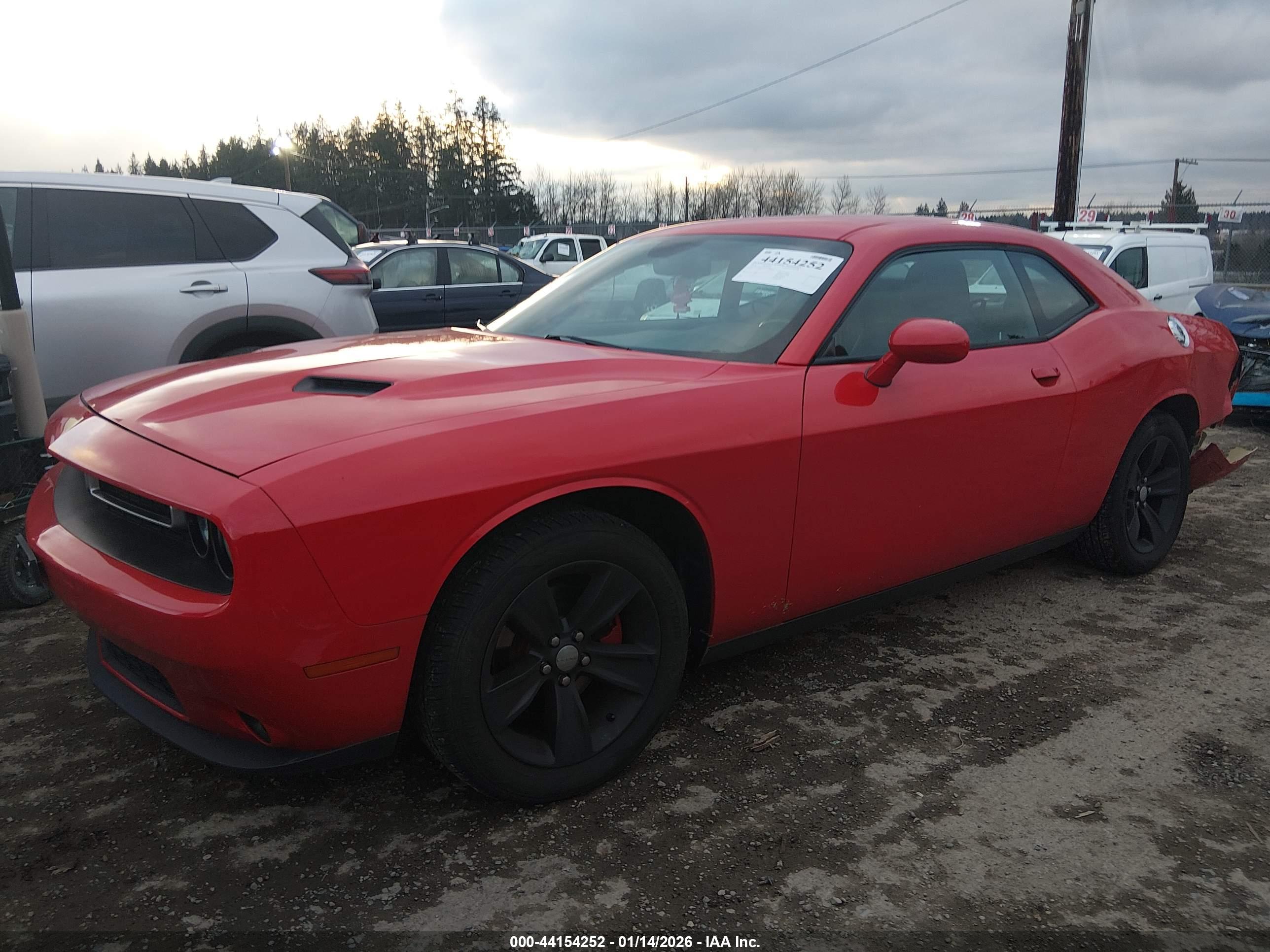 DODGE CHALLENGER image 2