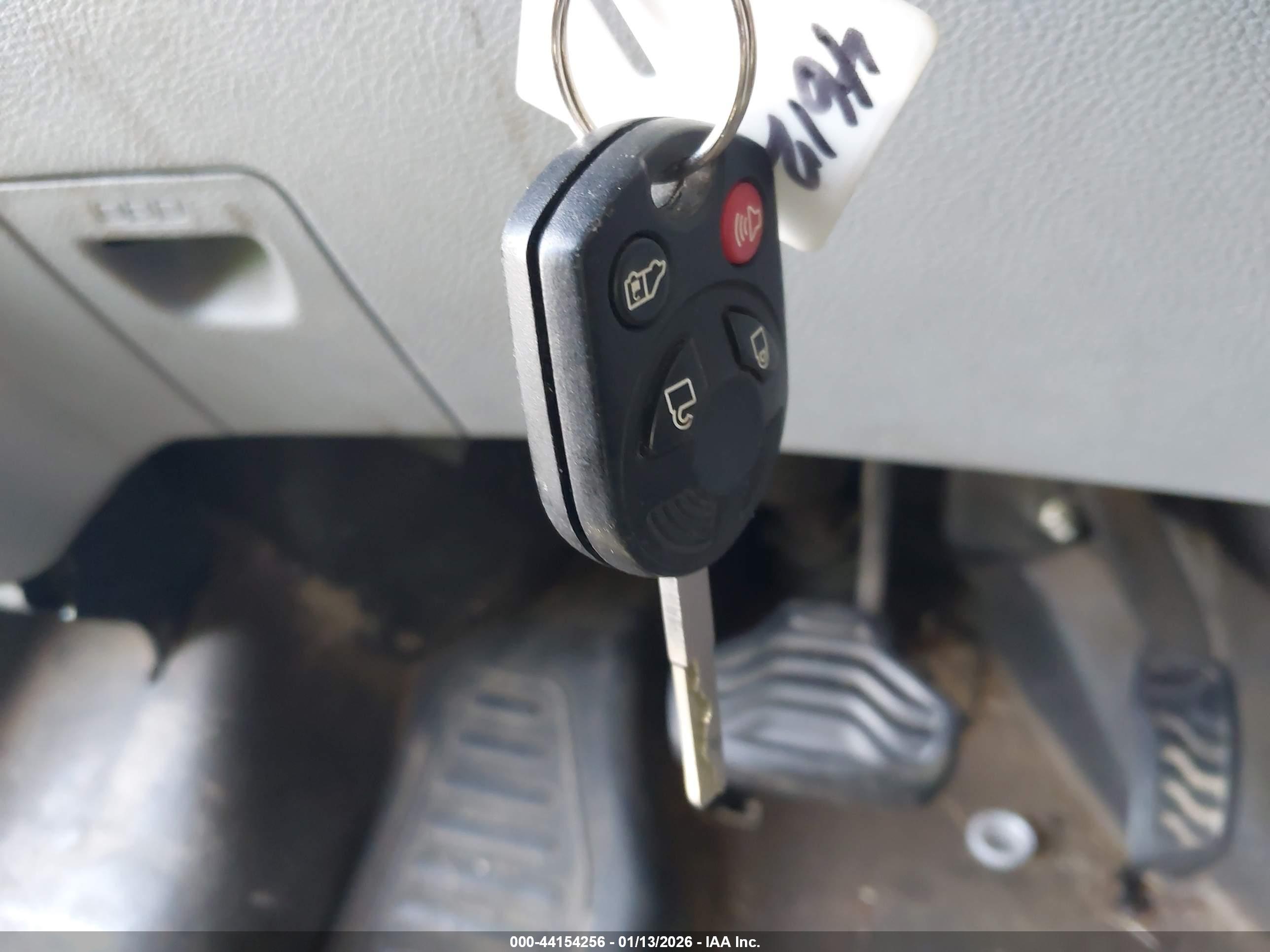 FORD TRANSIT-150 image 11
