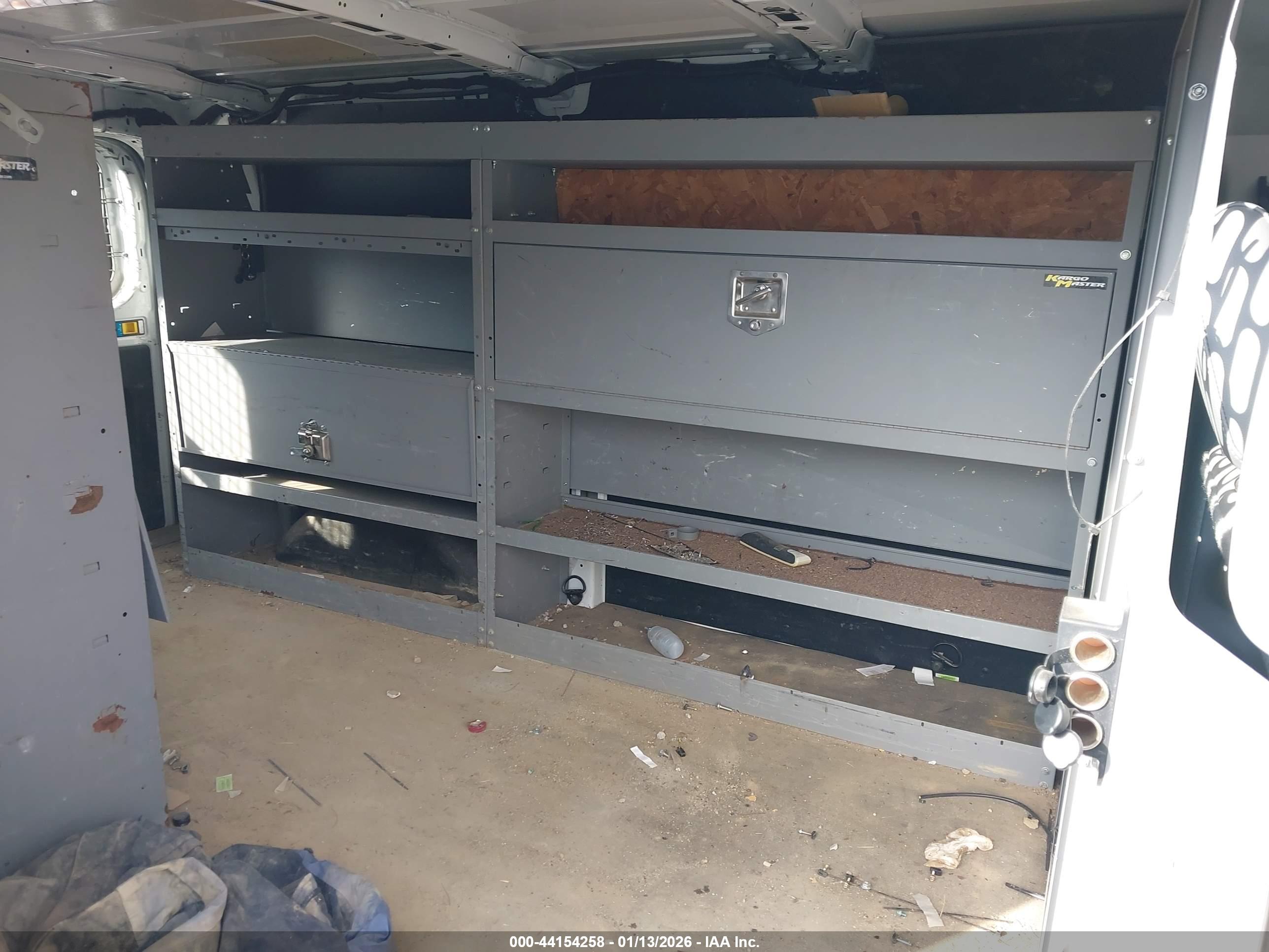 FORD TRANSIT-150 image 8