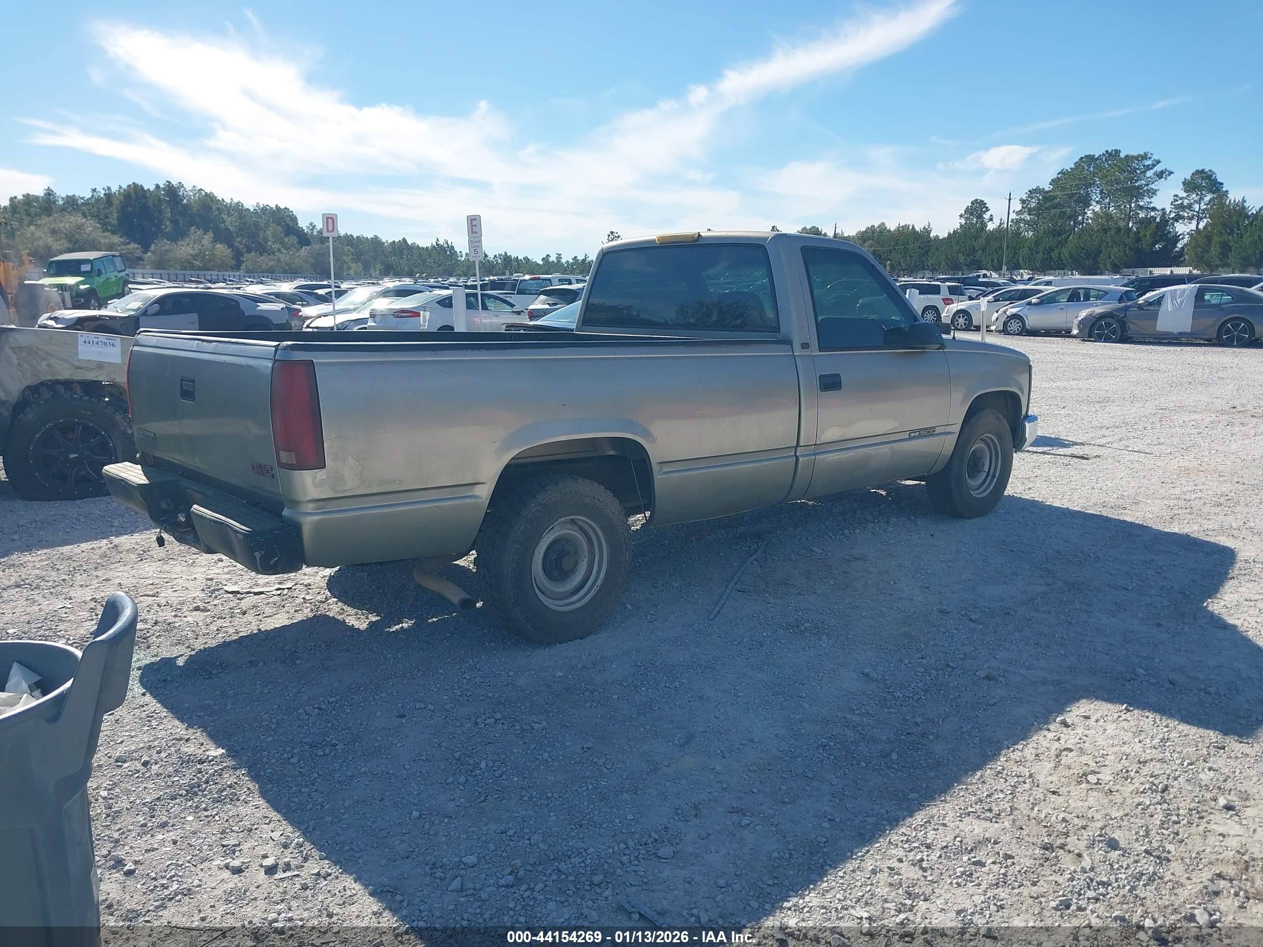 GMC SIERRA image 4