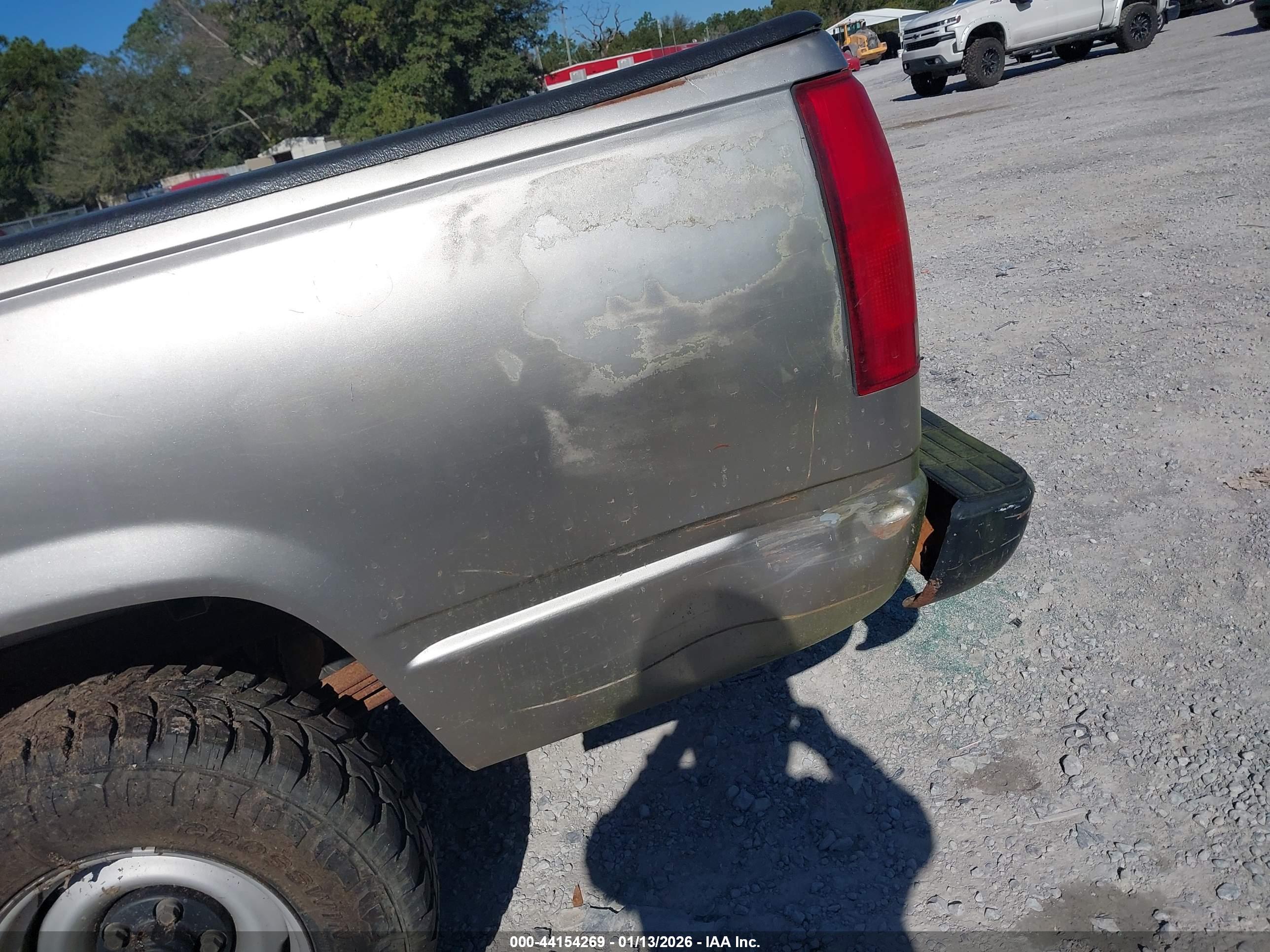 GMC SIERRA image 6