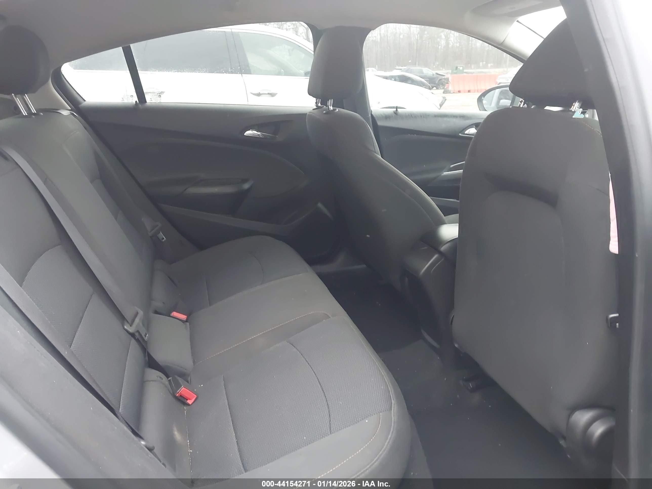 CHEVROLET CRUZE image 8