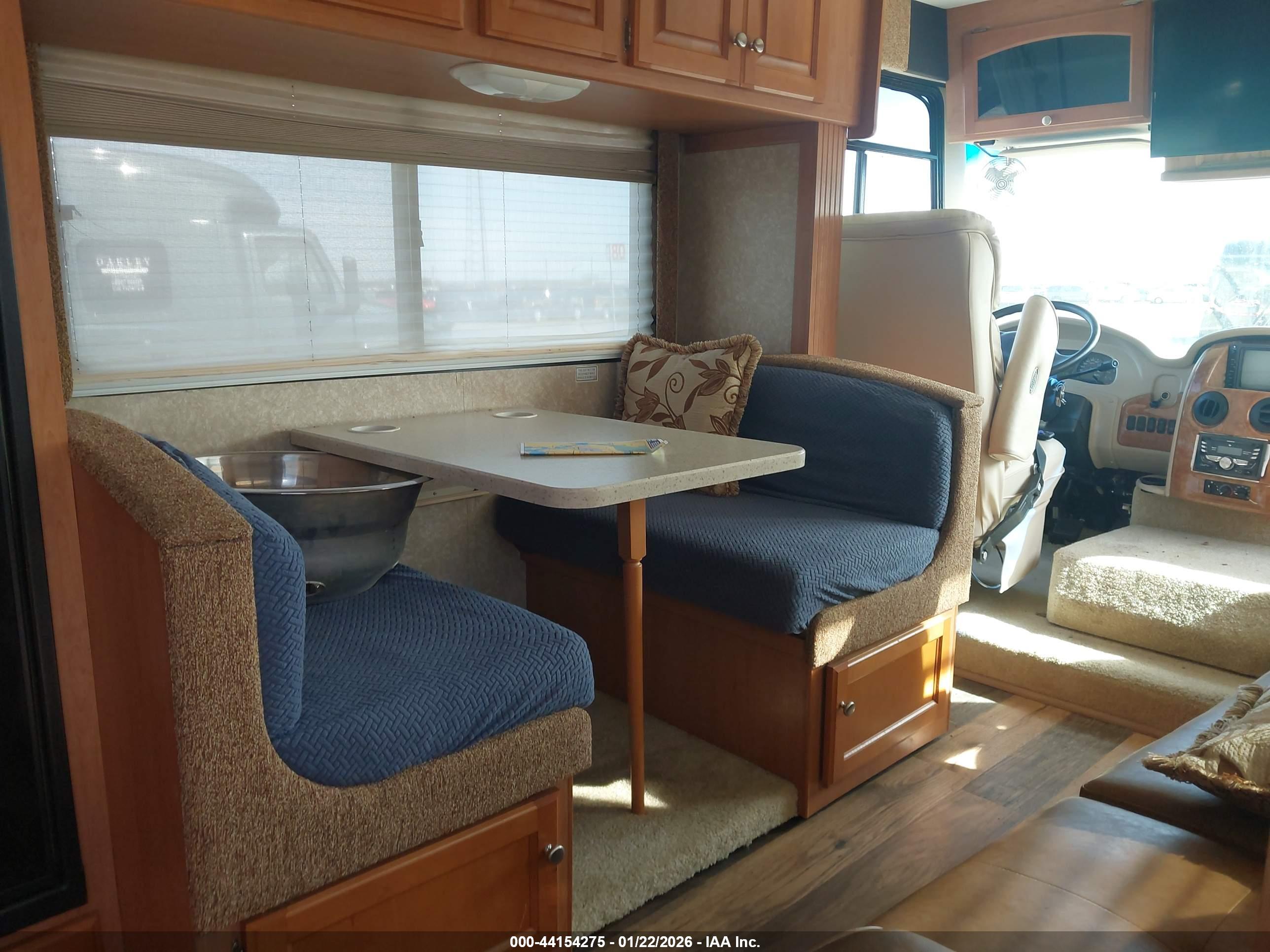 FORD F550 image 5