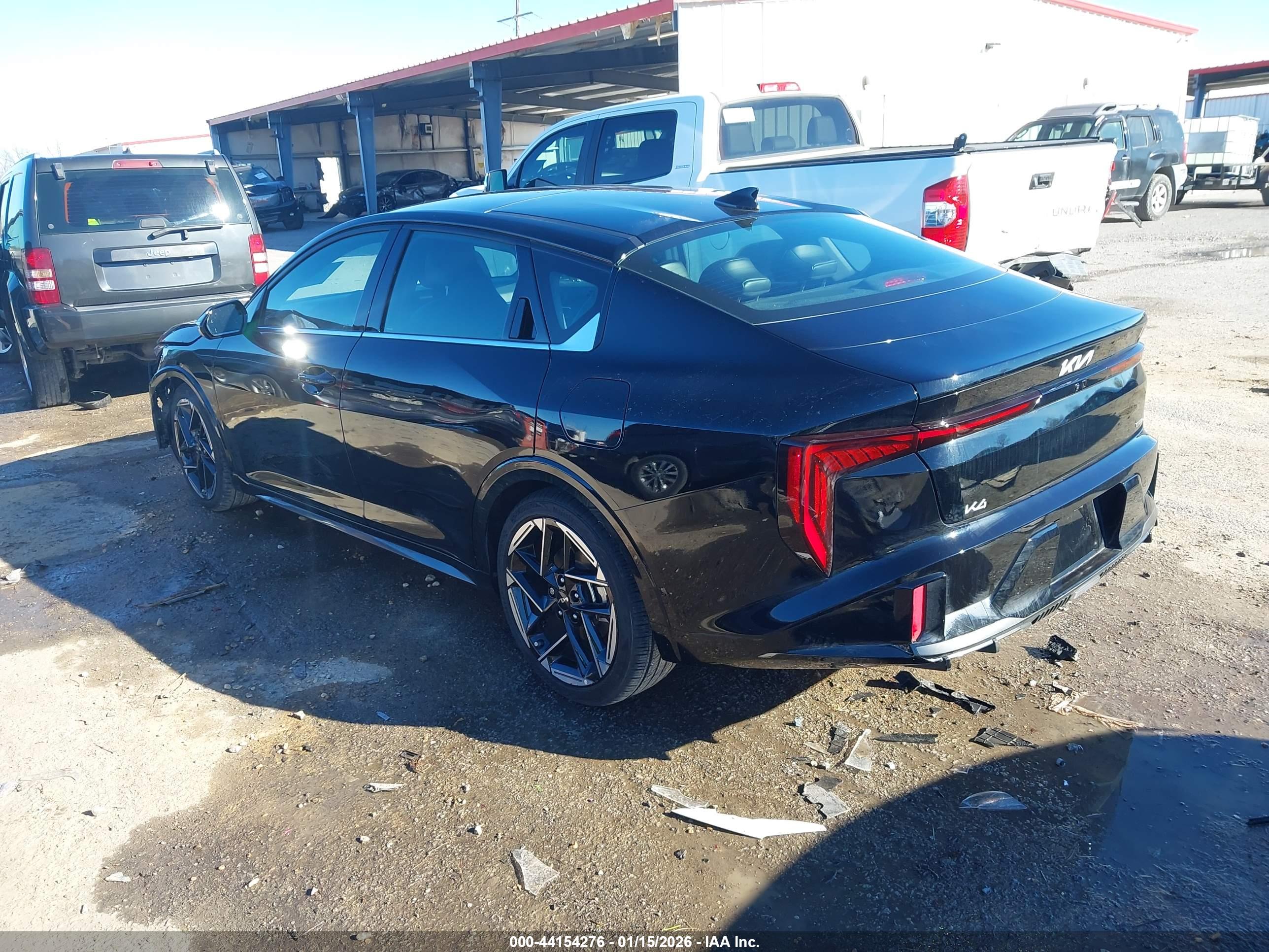 KIA K4 image 3
