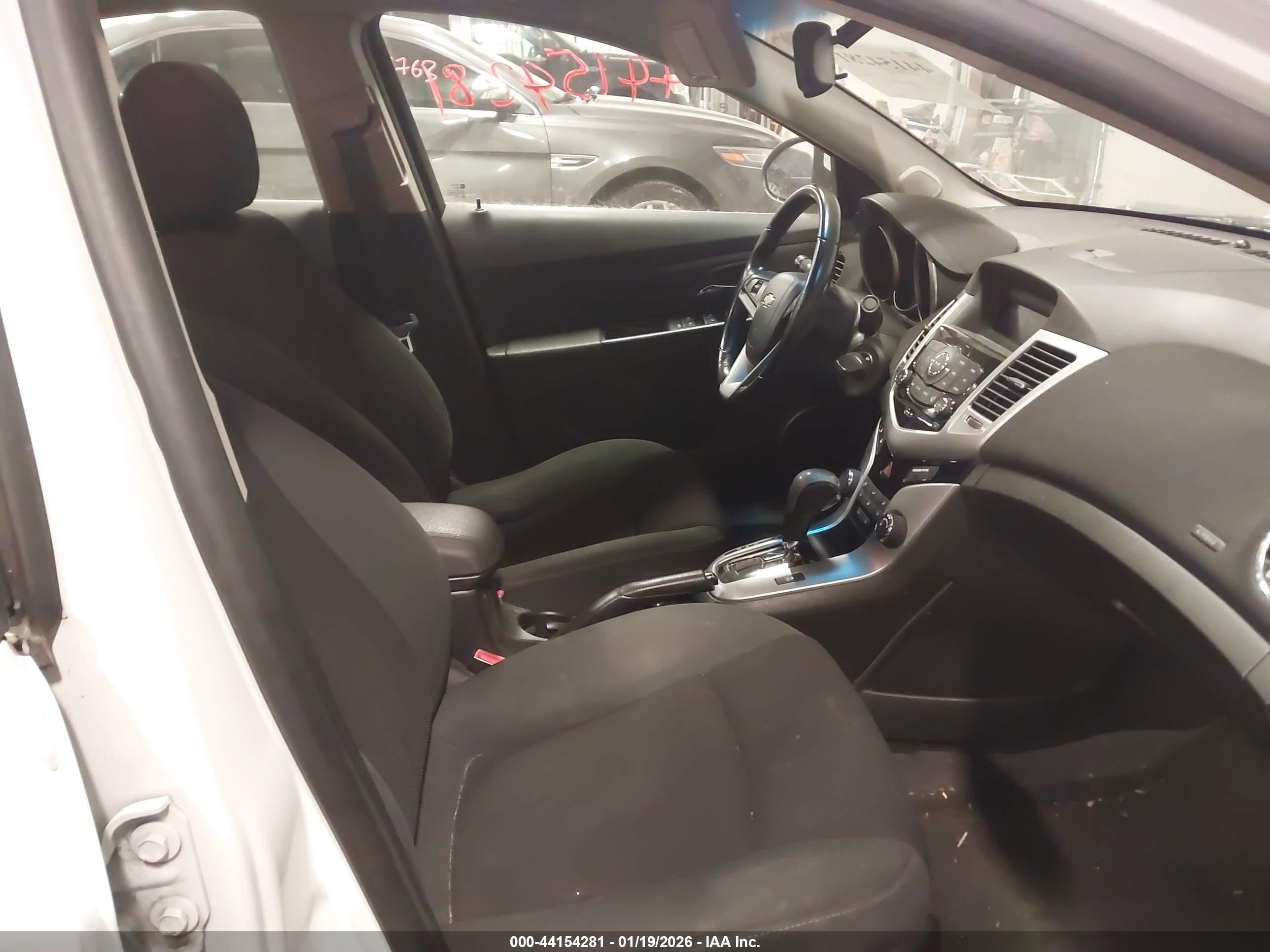 CHEVROLET CRUZE image 5