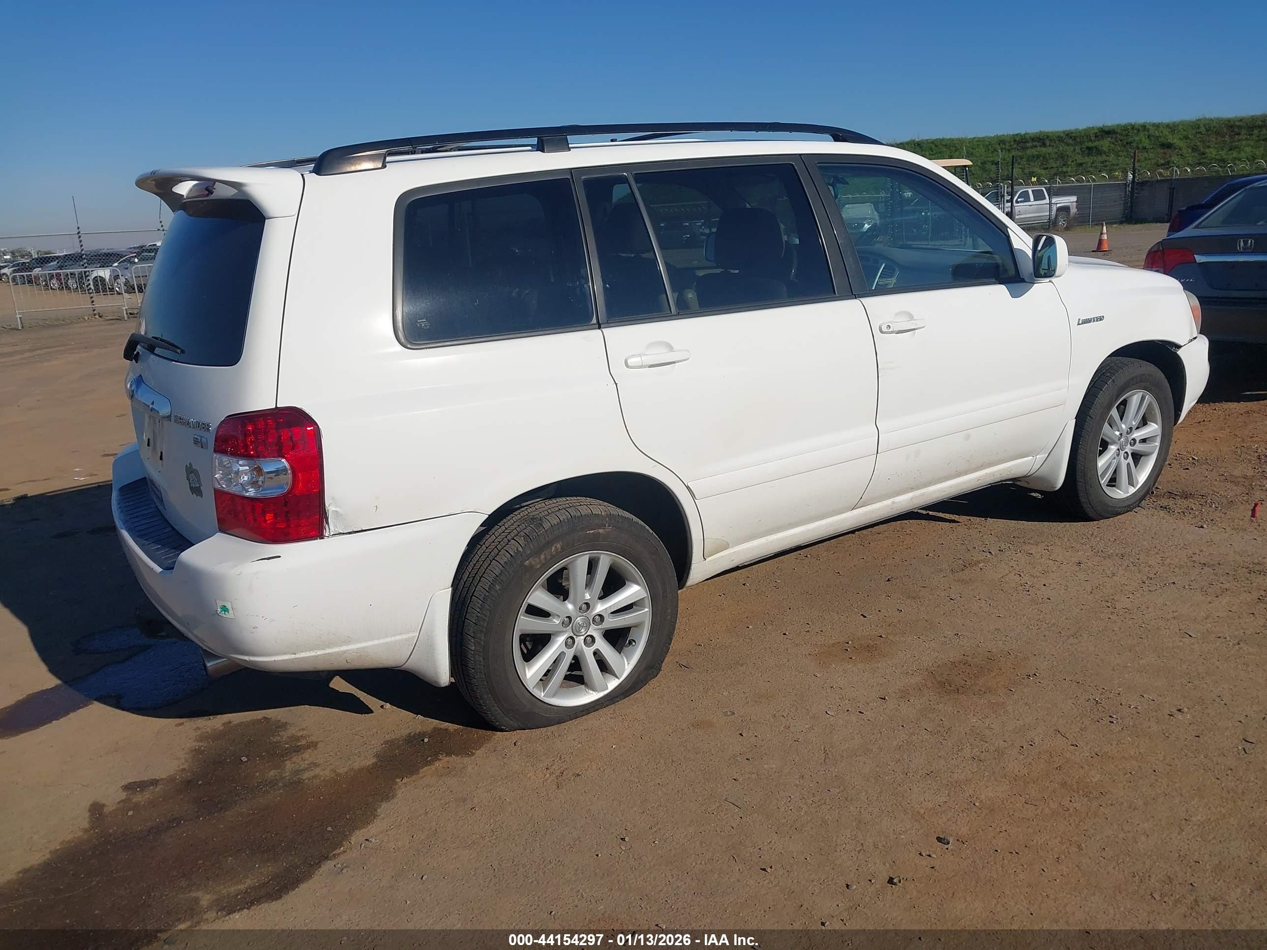 TOYOTA HIGHLANDER image 4