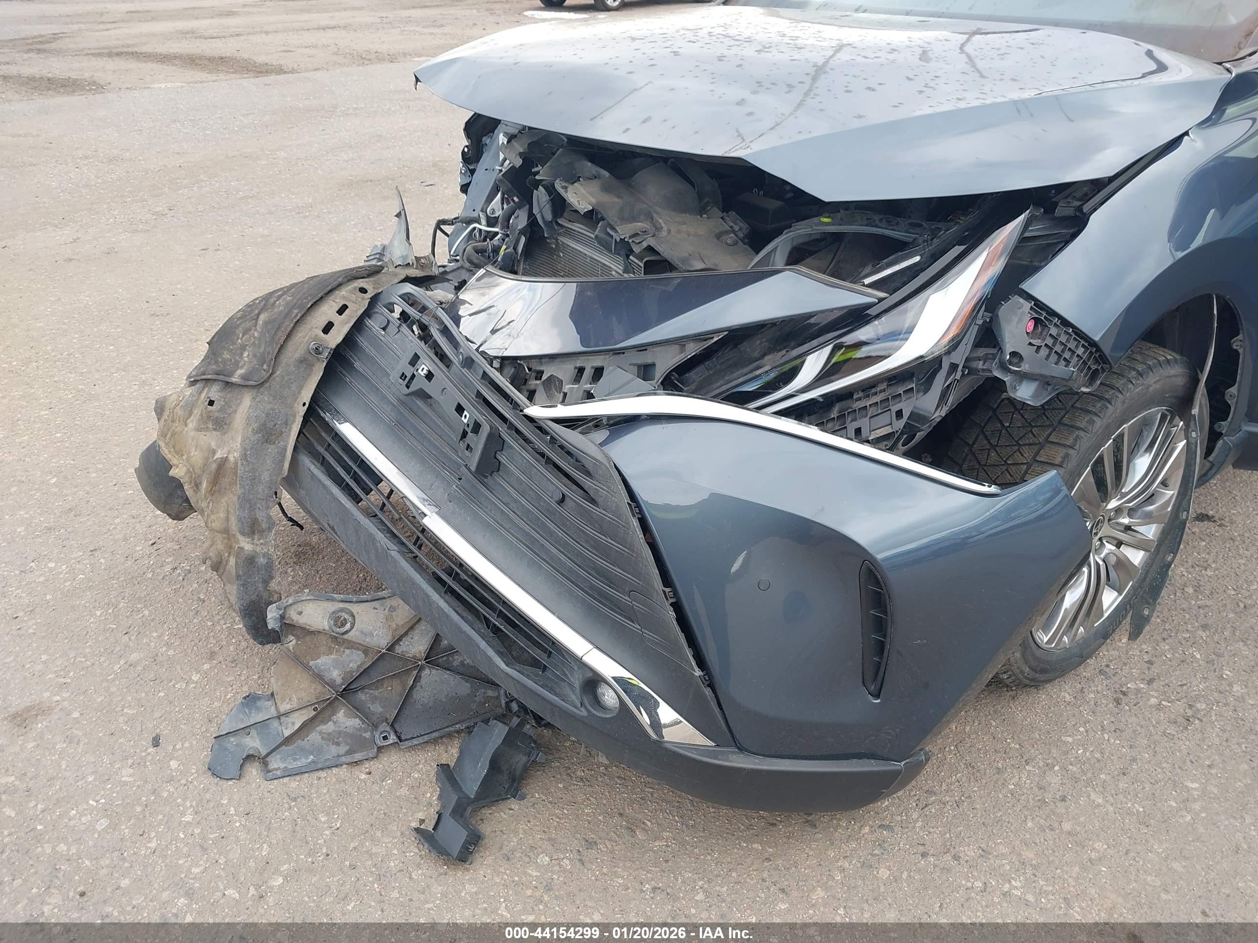 TOYOTA VENZA image 6