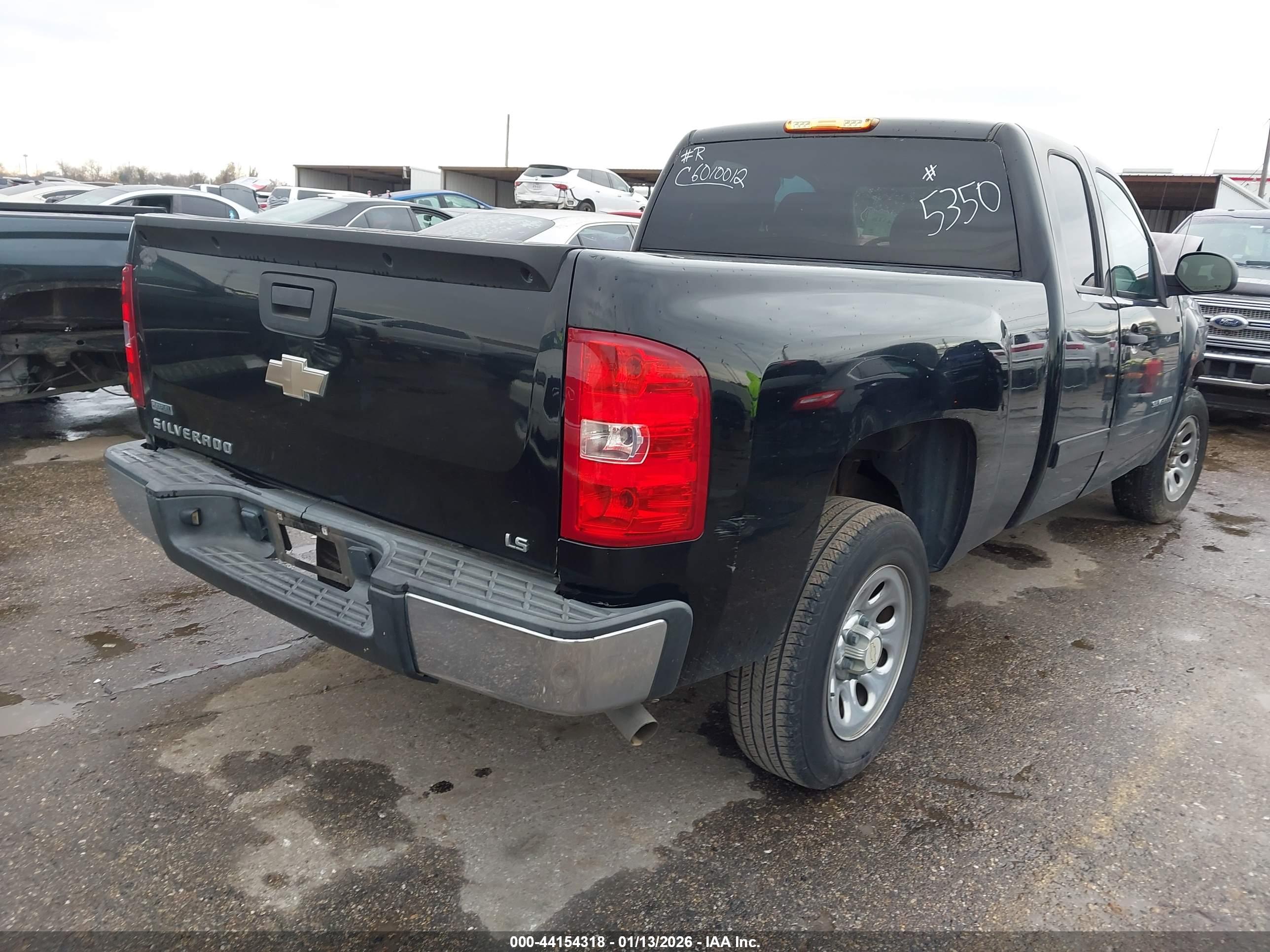 CHEVROLET SILVERADO image 4