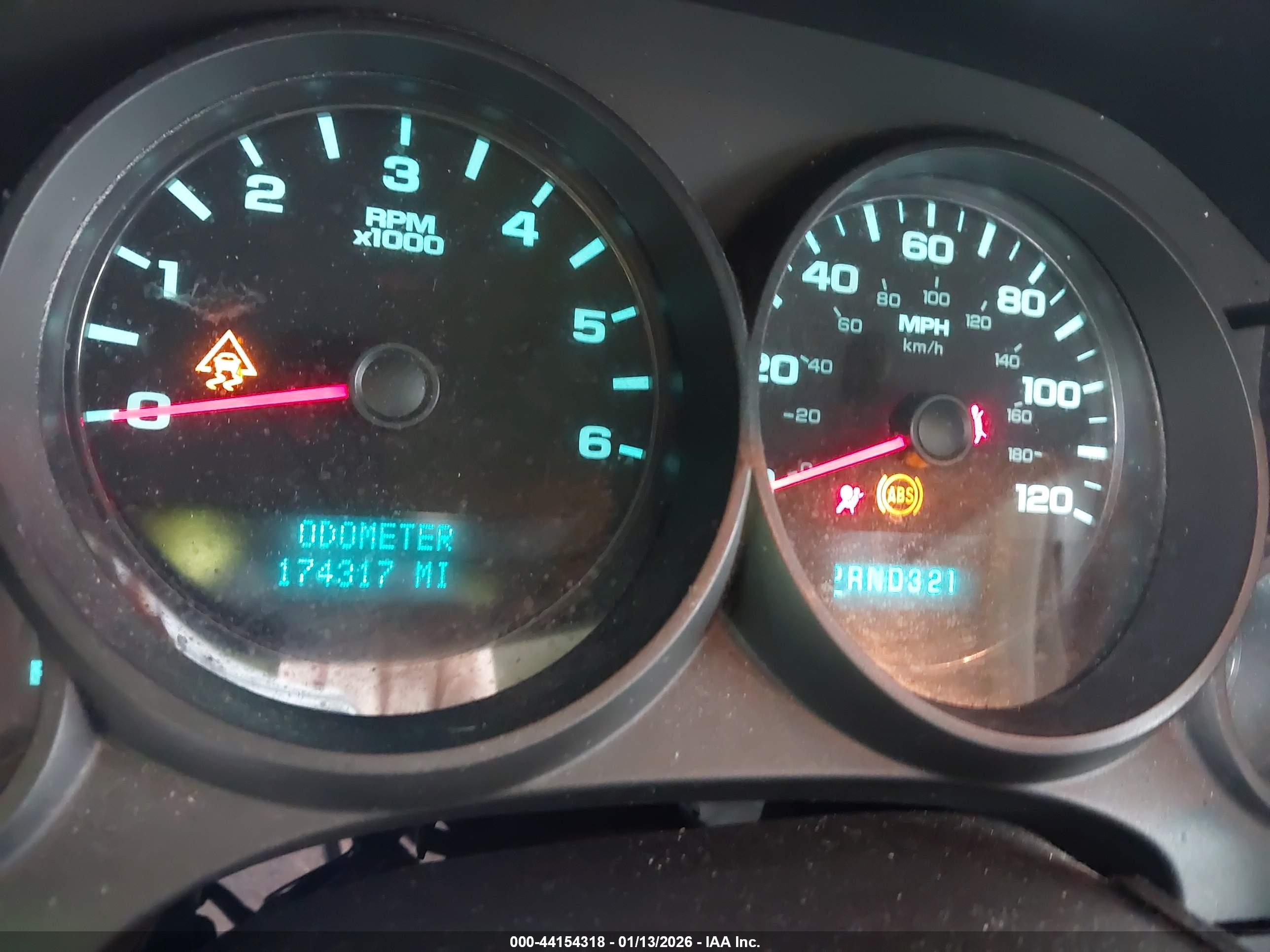 CHEVROLET SILVERADO image 7