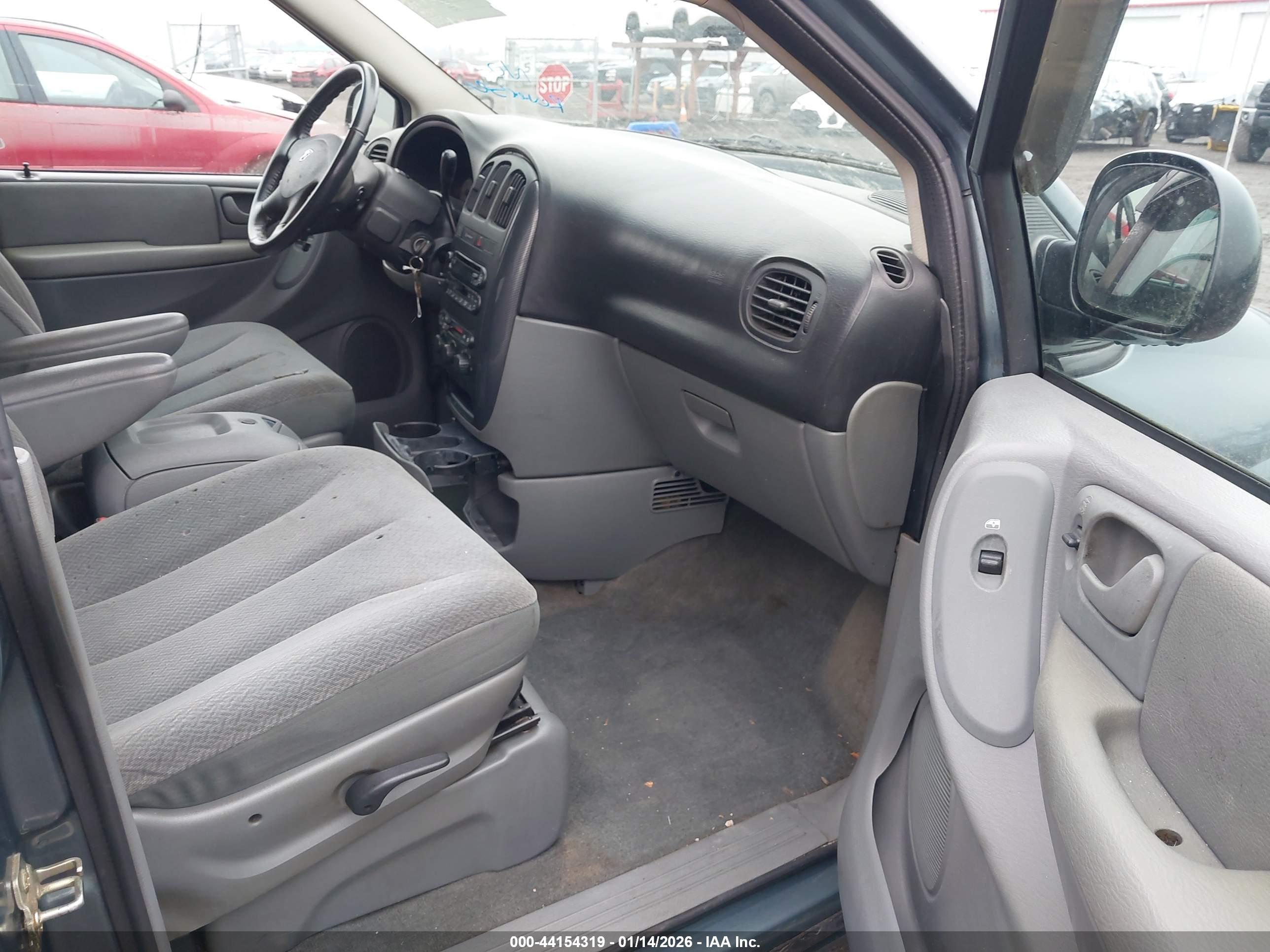 DODGE GRAND image 5