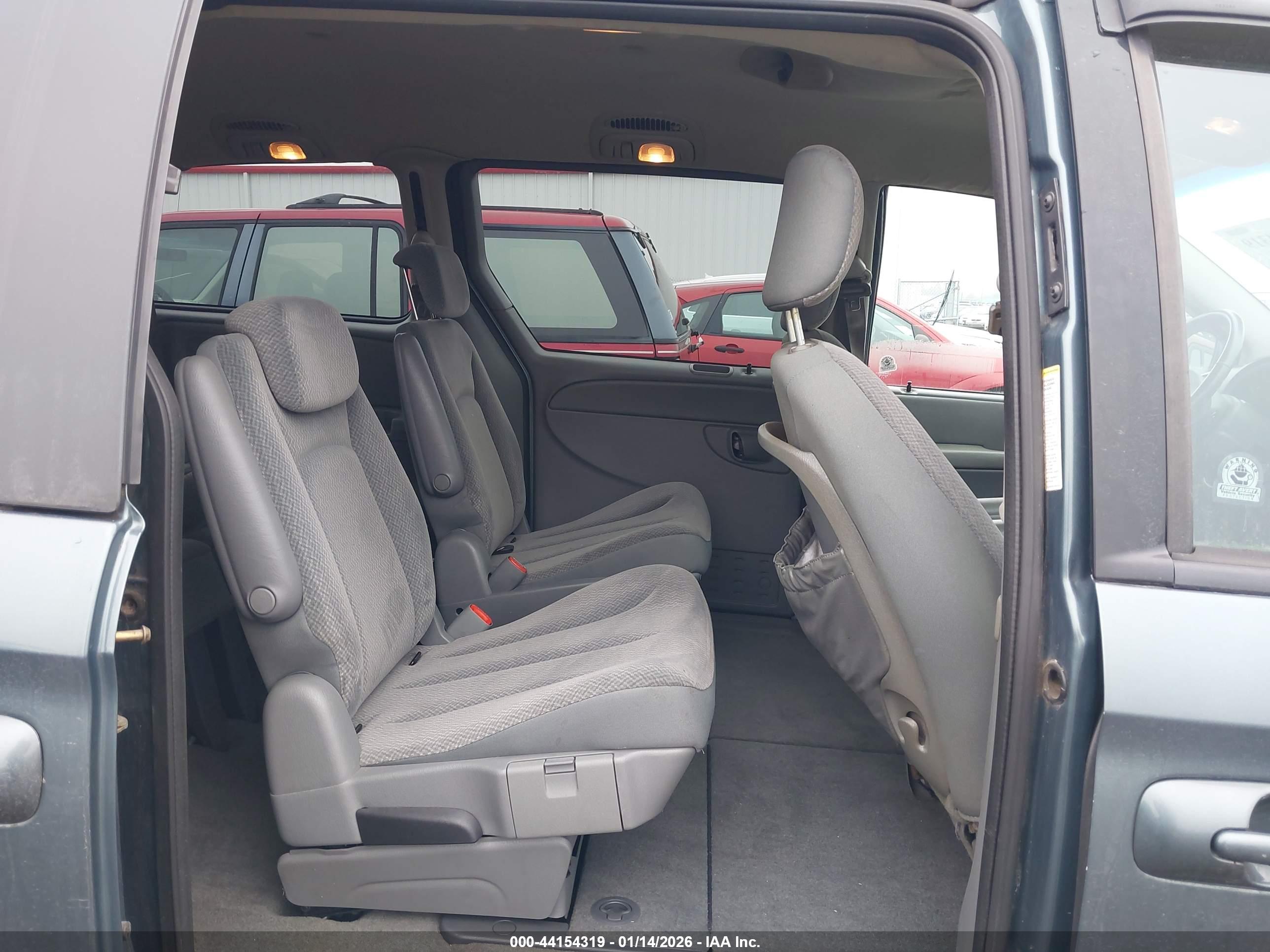 DODGE GRAND image 8