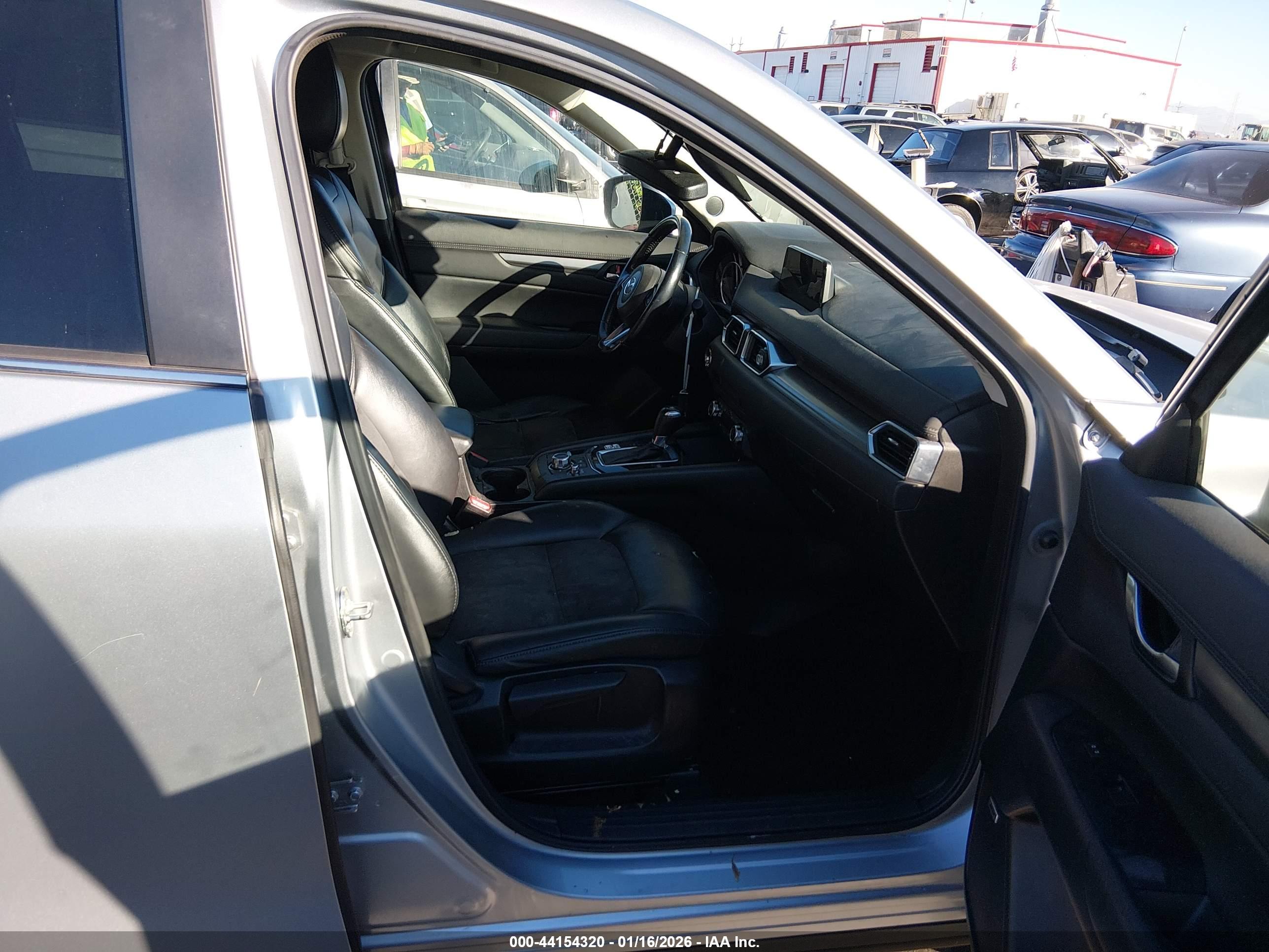 MAZDA CX-5 image 5