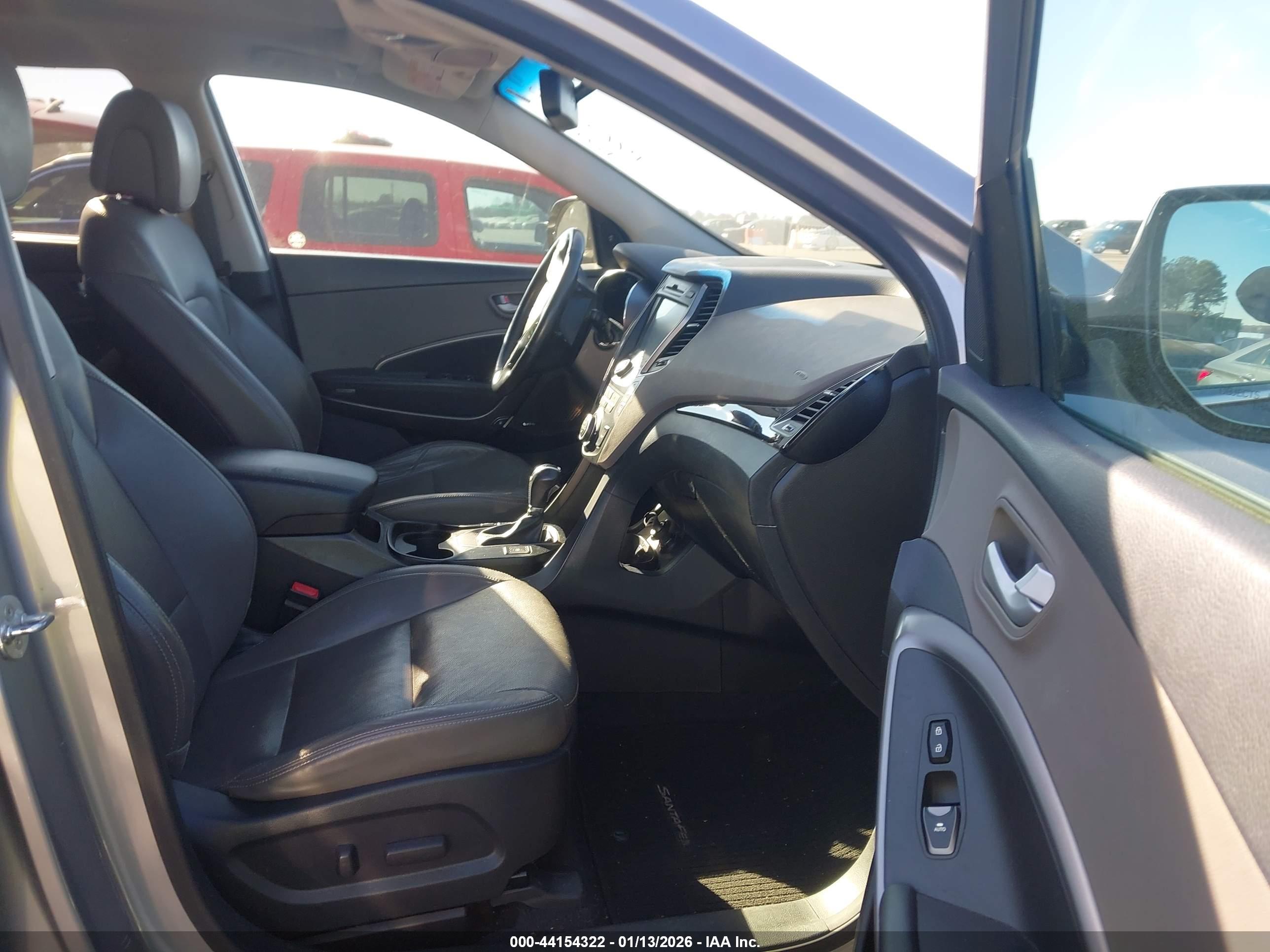 HYUNDAI SANTA image 5