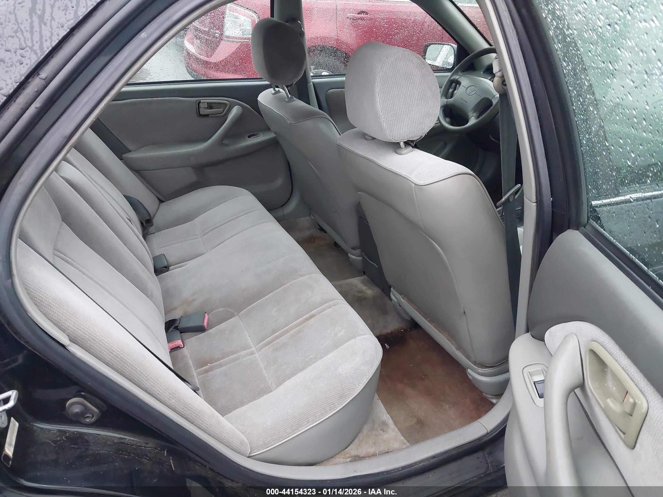 TOYOTA CAMRY image 8