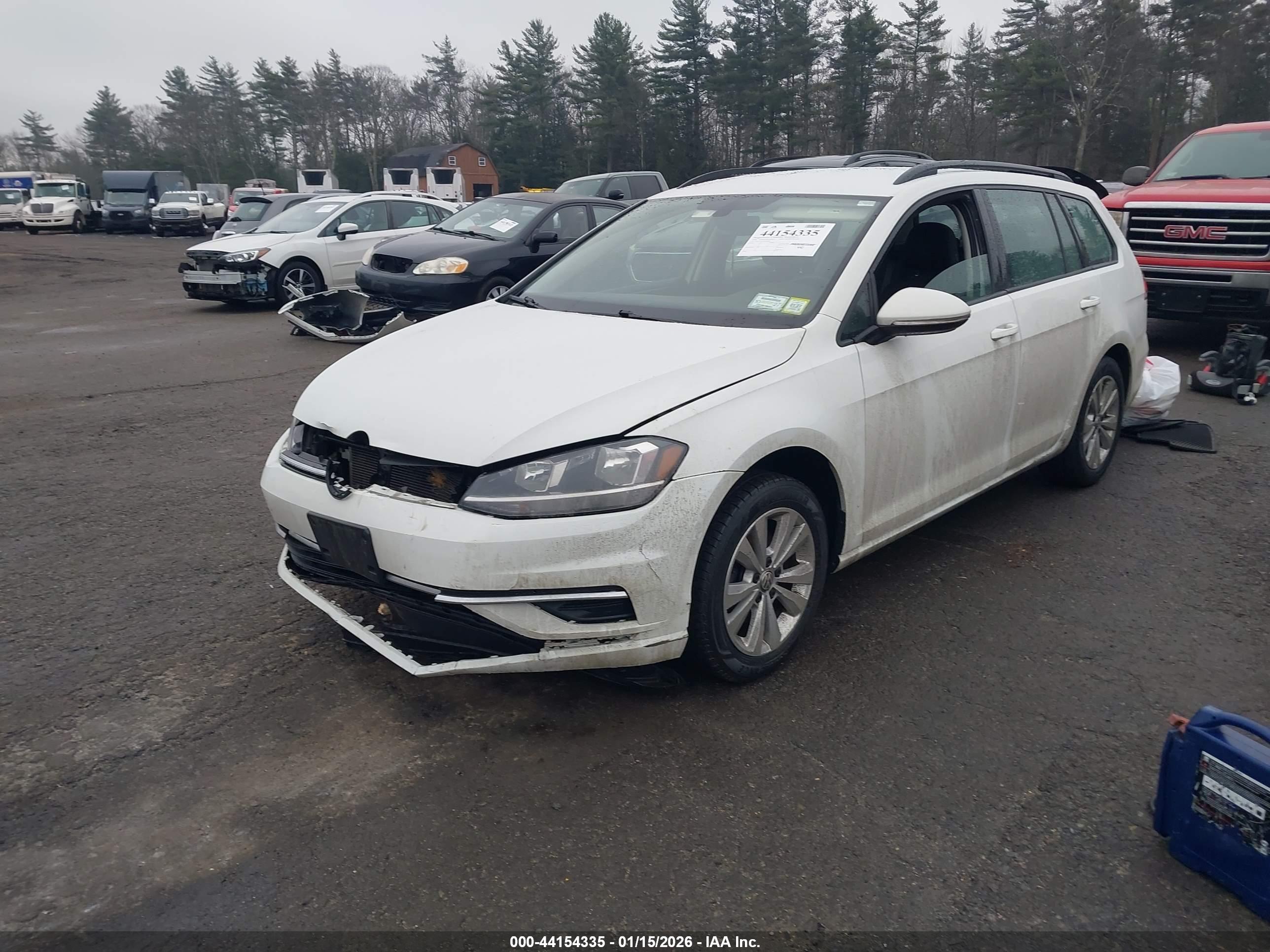 VOLKSWAGEN GOLF image 2
