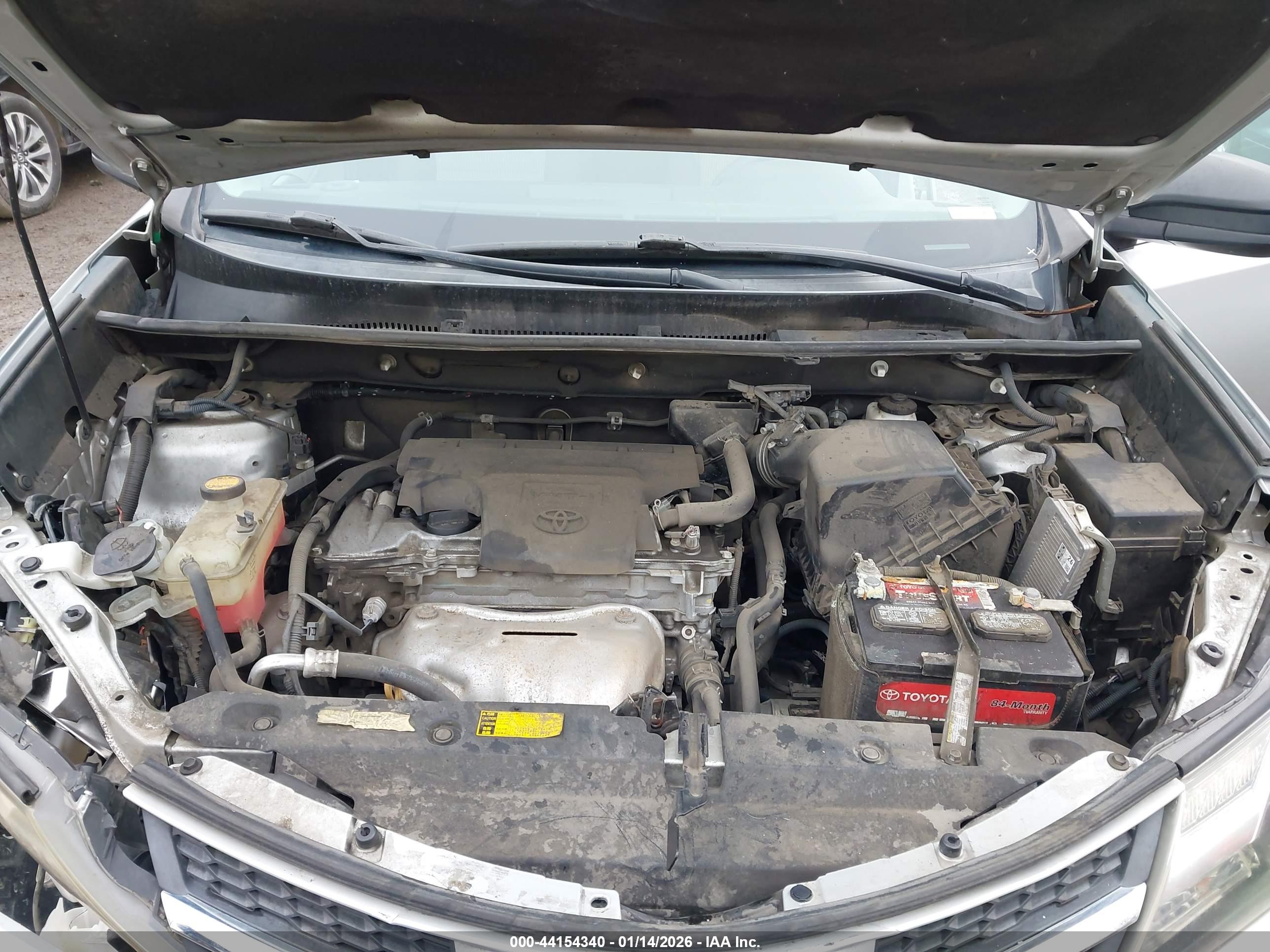 TOYOTA RAV4 image 10