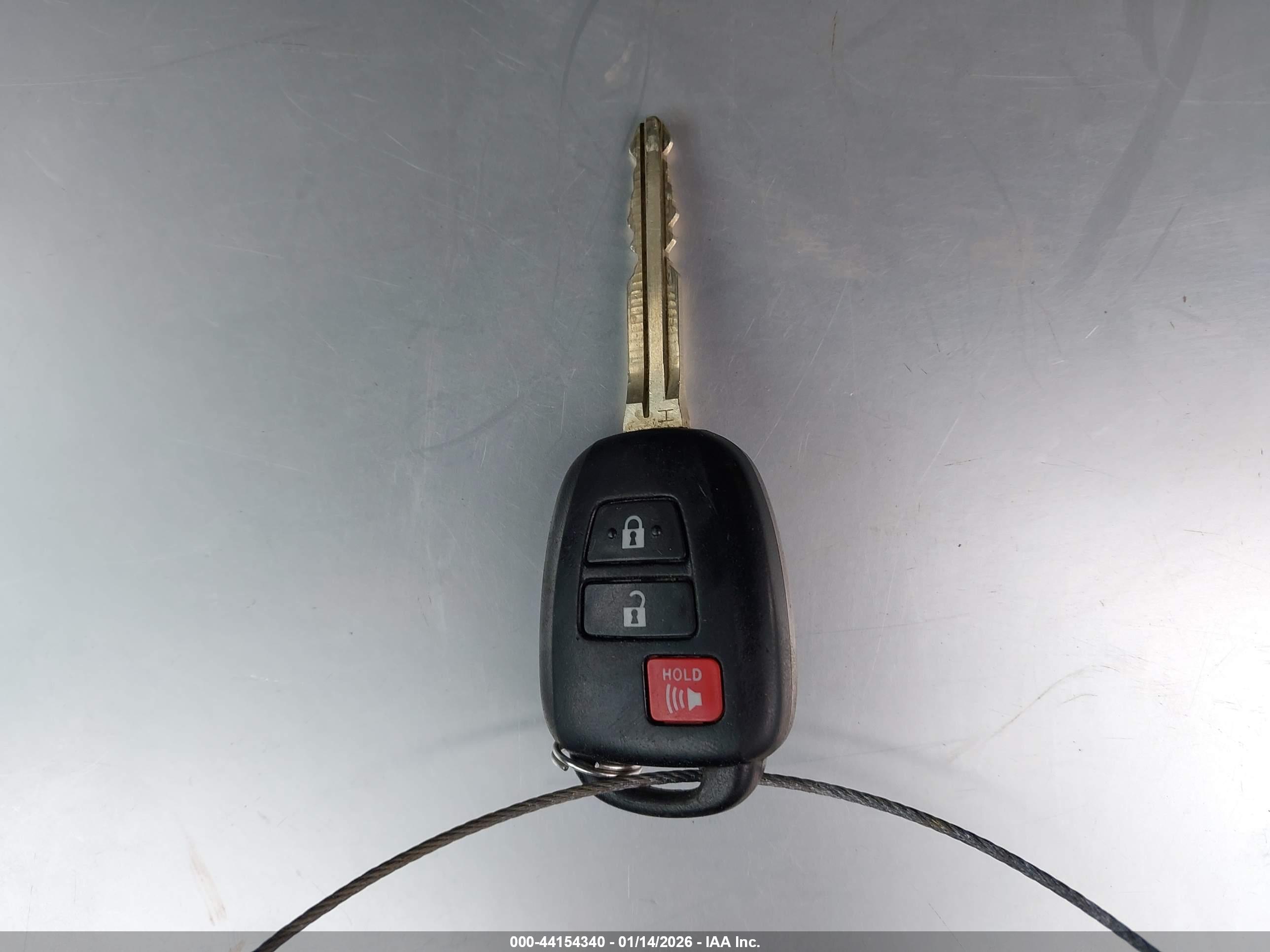 TOYOTA RAV4 image 11