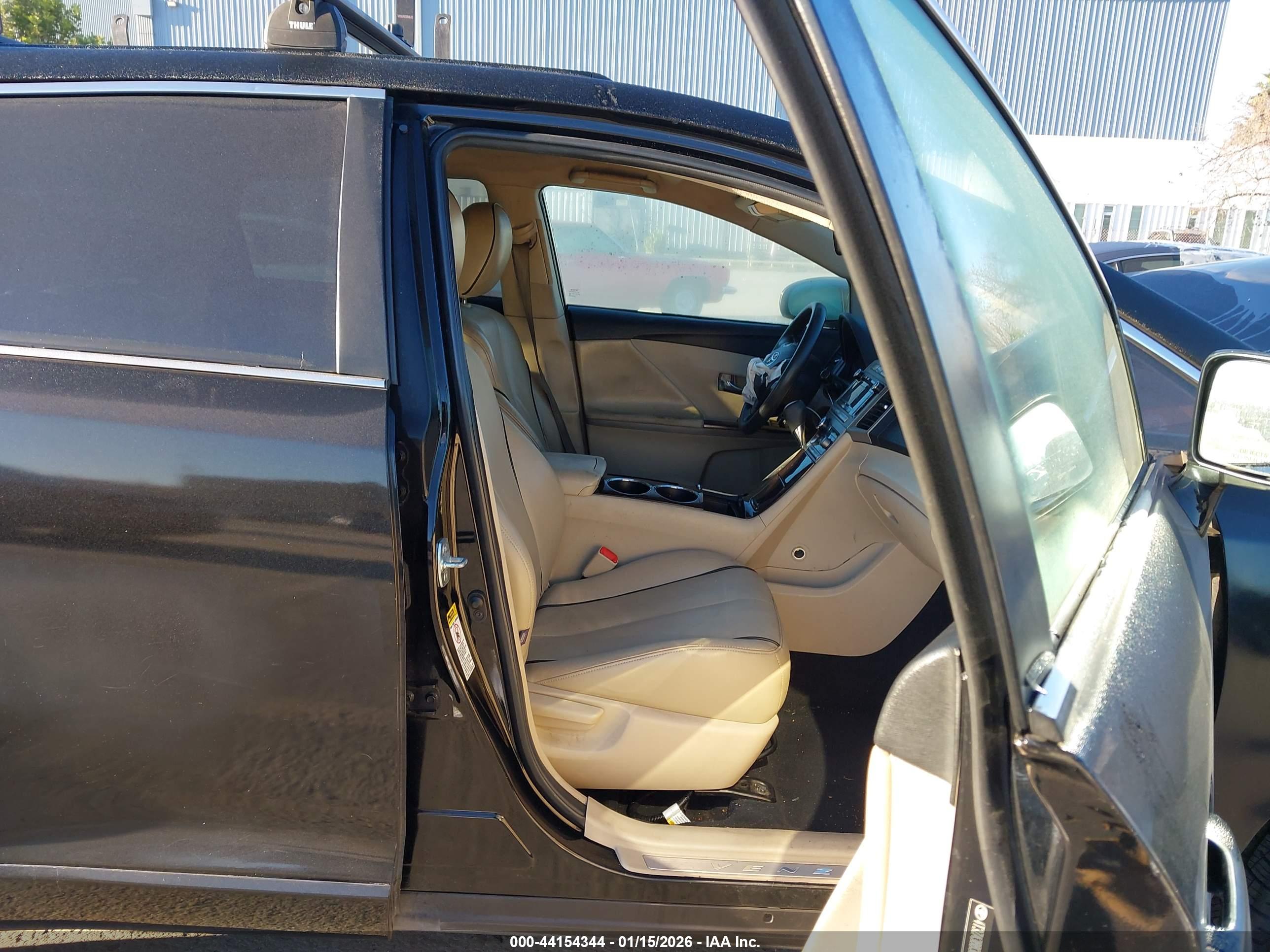 TOYOTA VENZA image 5