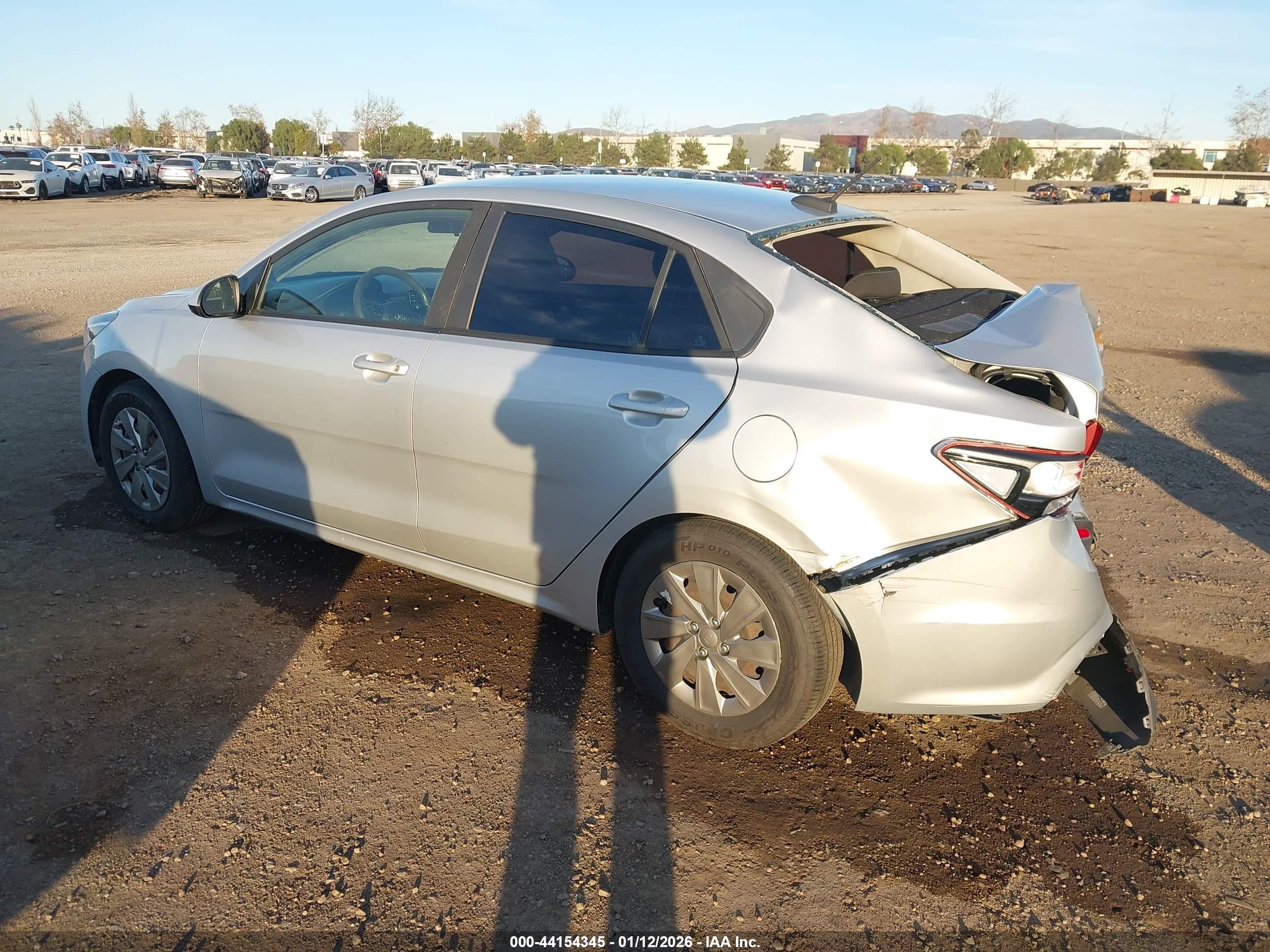 KIA RIO image 3