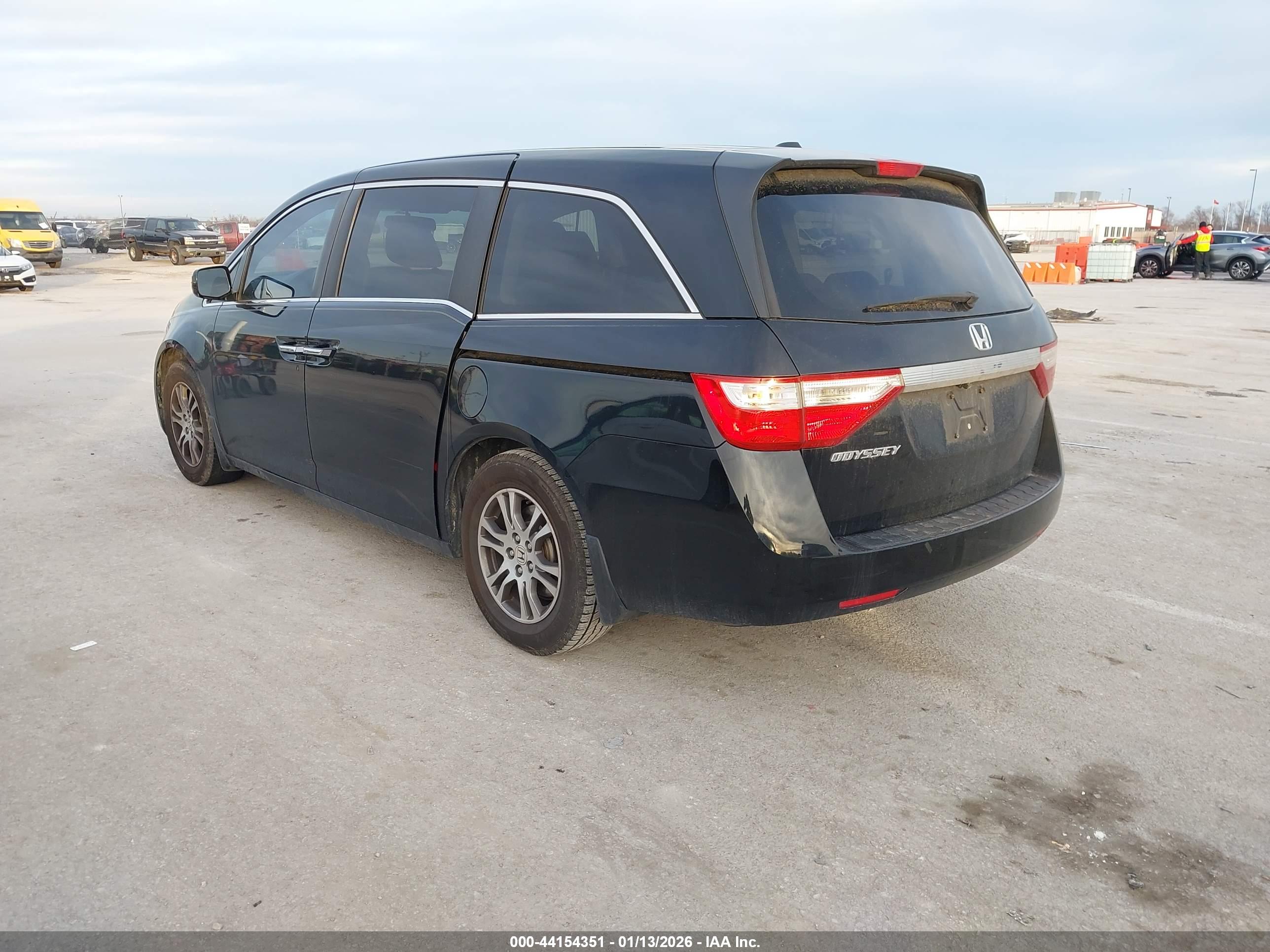 HONDA ODYSSEY image 3