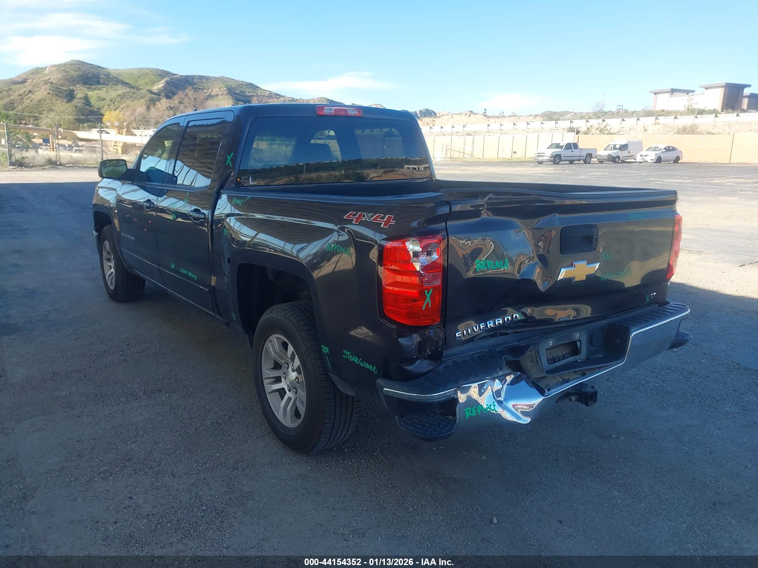 CHEVROLET SILVERADO image 3