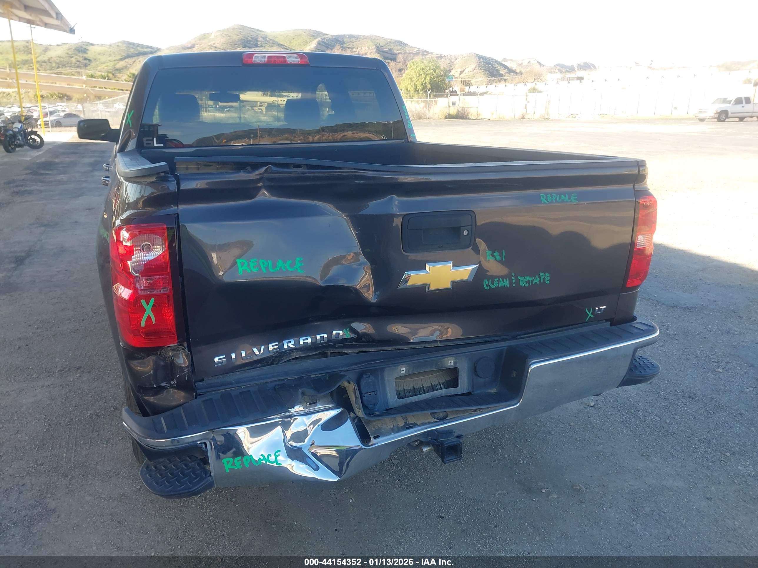 CHEVROLET SILVERADO image 6