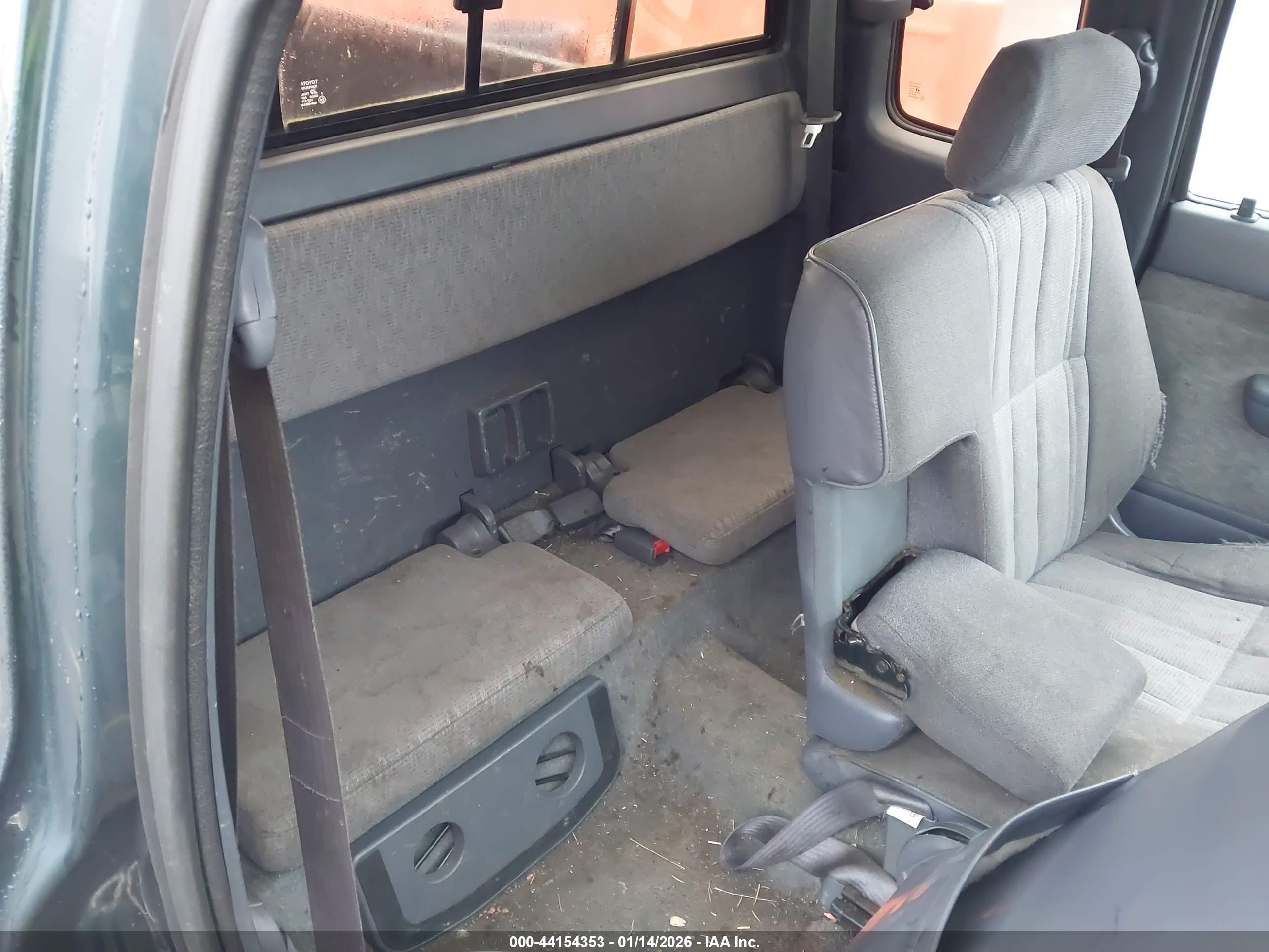 TOYOTA TACOMA image 8