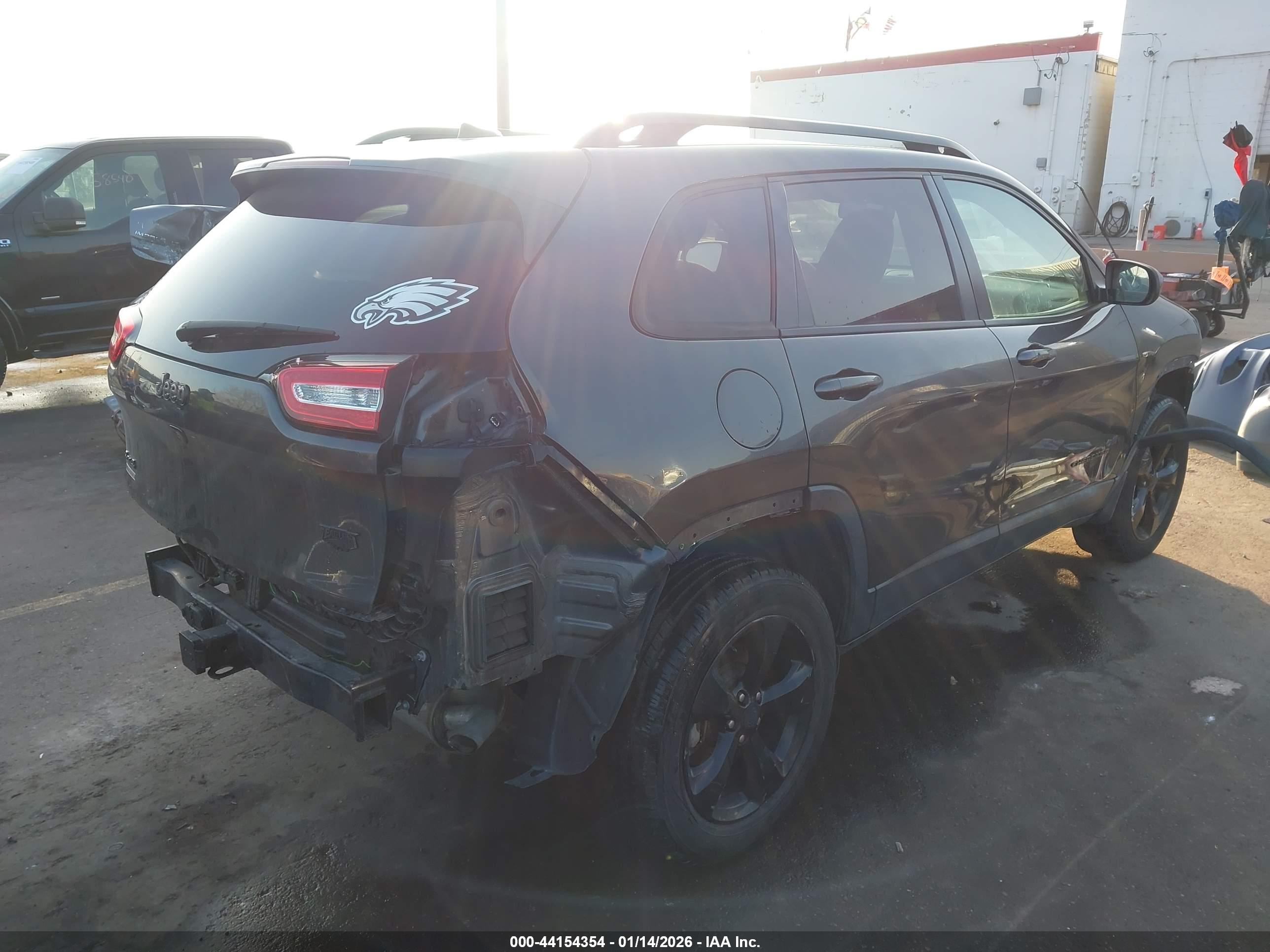 JEEP CHEROKEE image 4