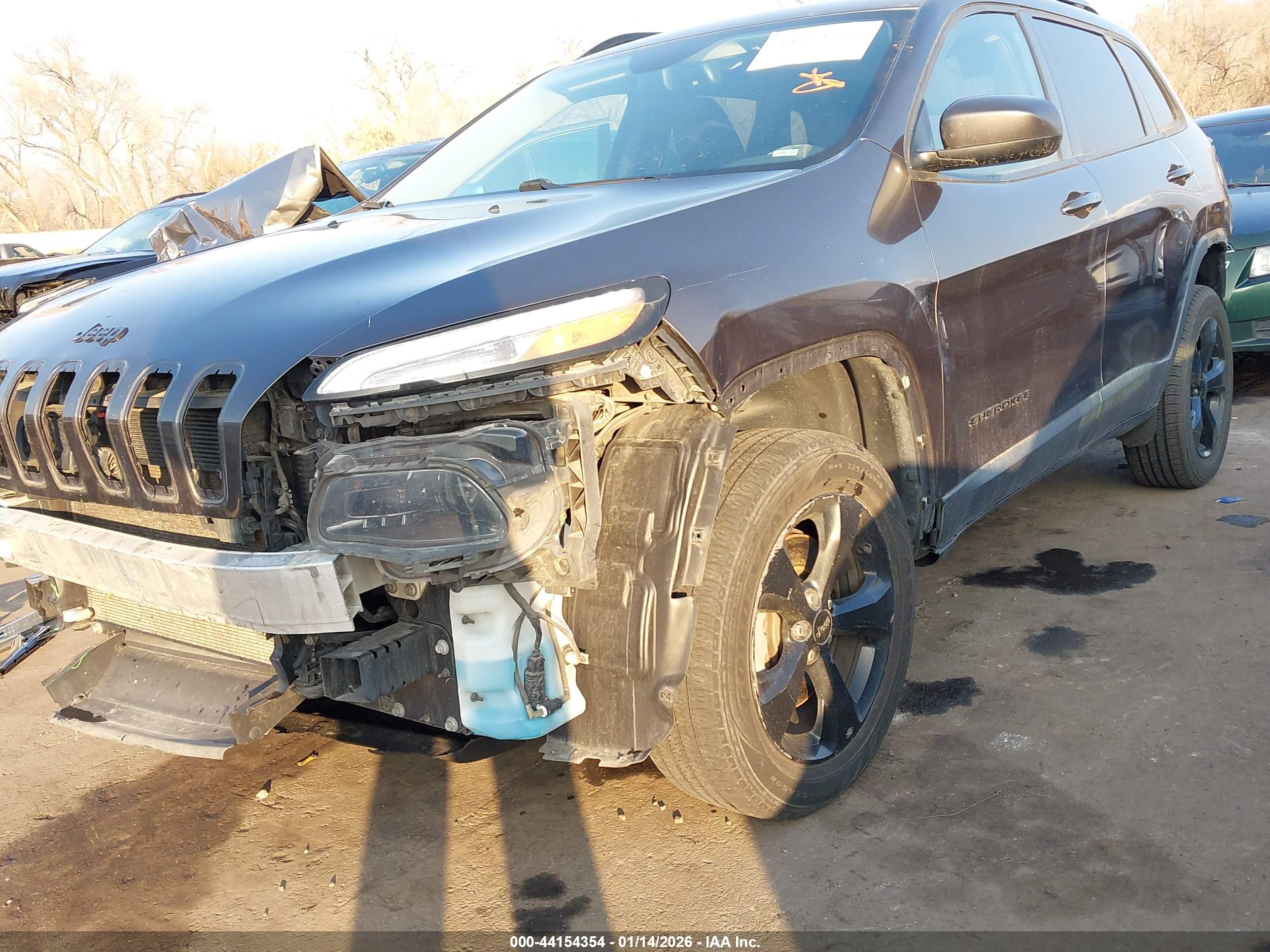 JEEP CHEROKEE image 6