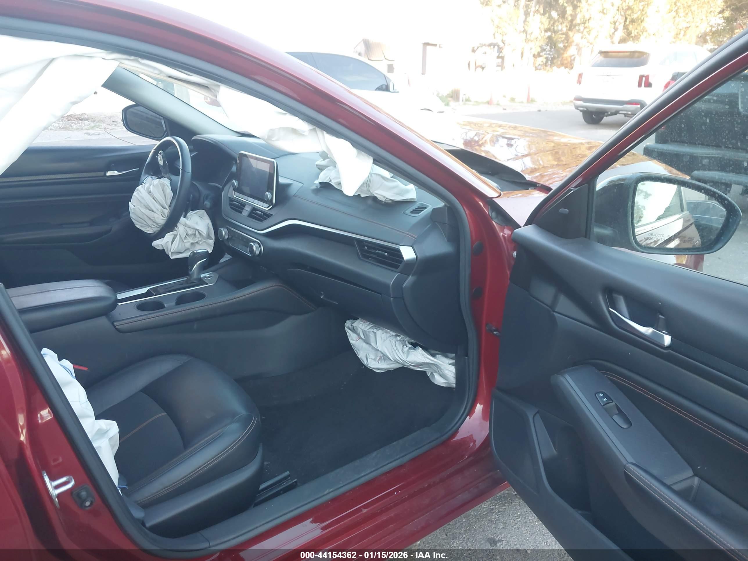 NISSAN ALTIMA image 5