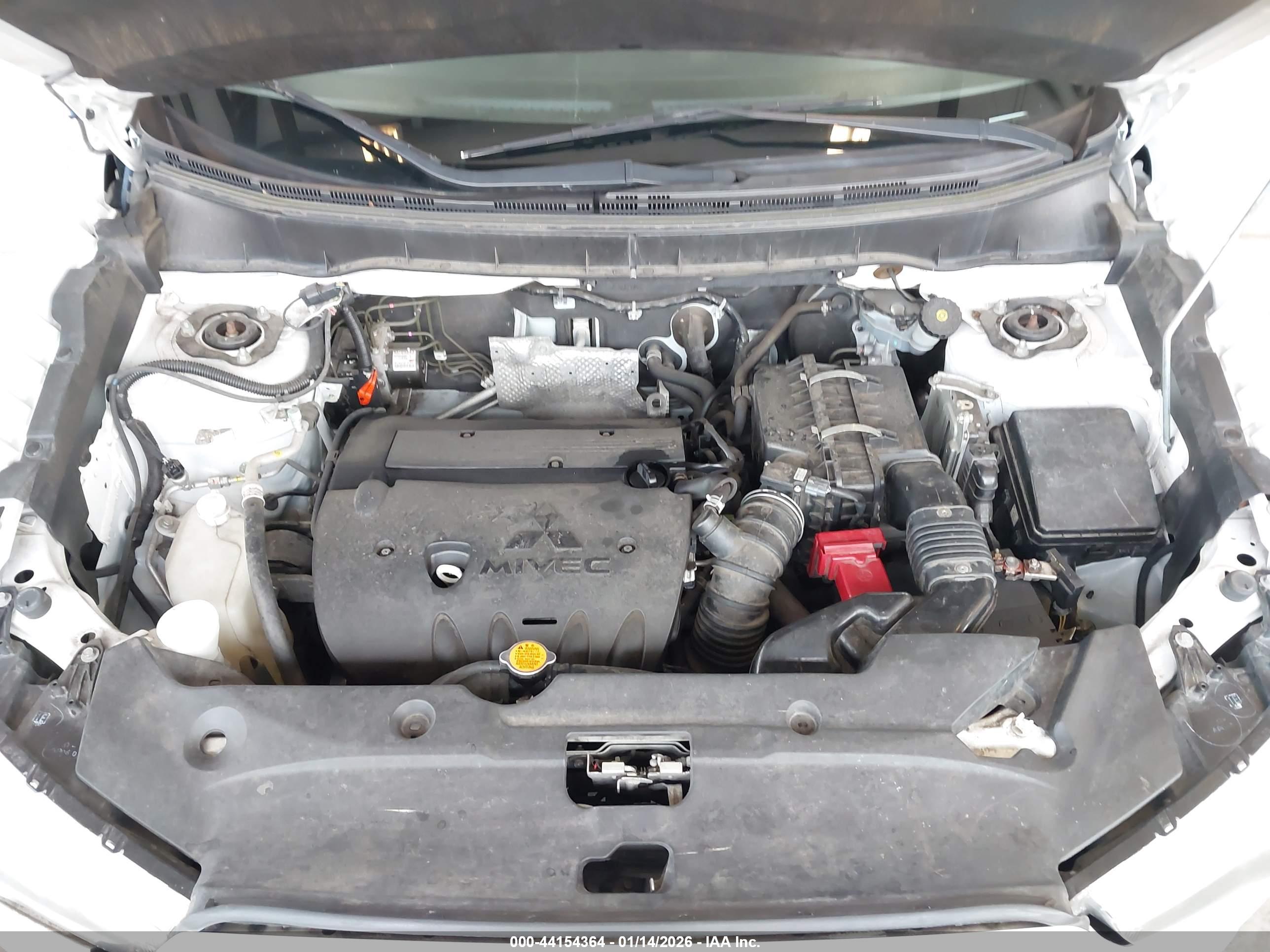 MITSUBISHI OUTLANDER image 10