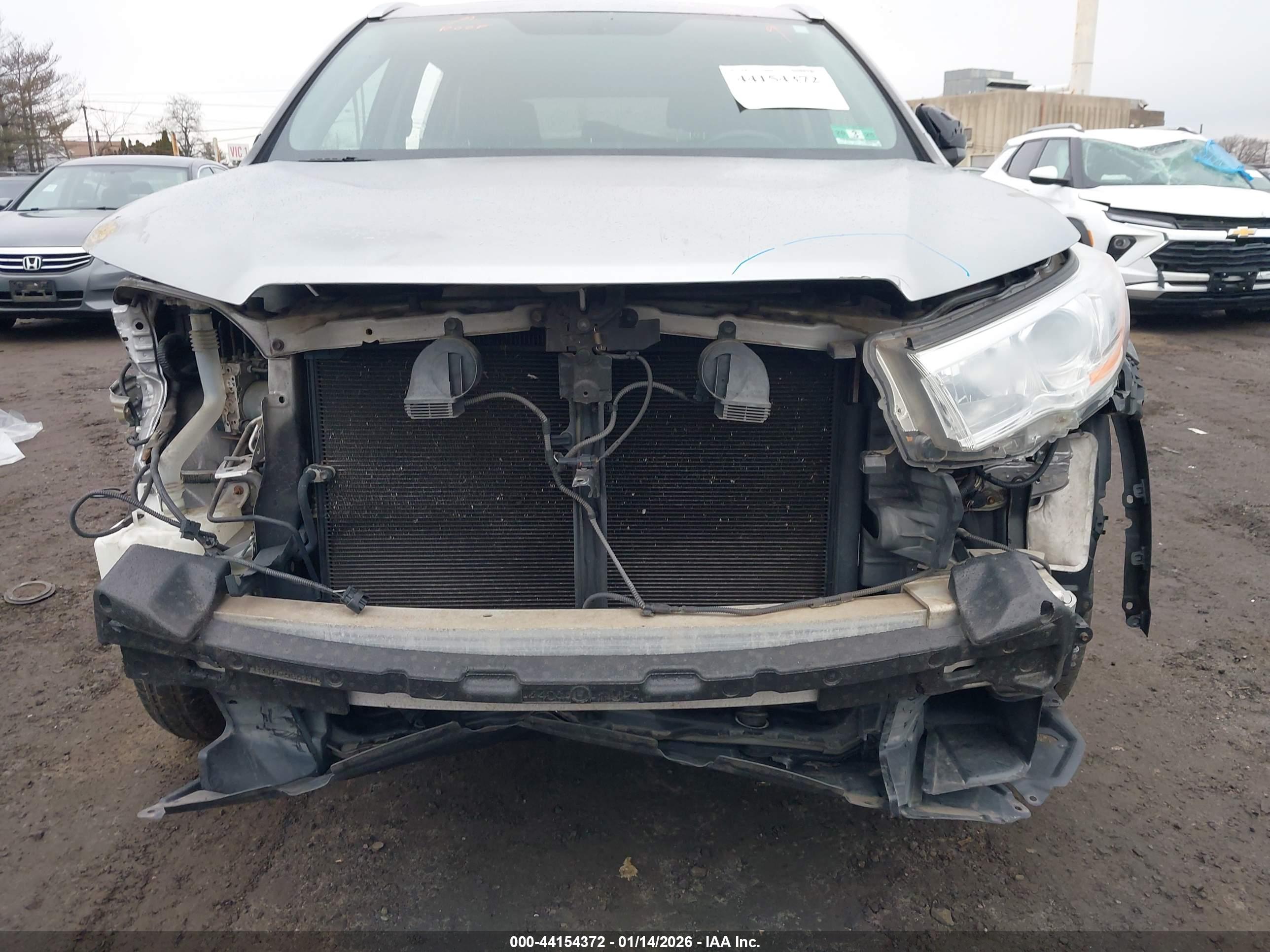 TOYOTA HIGHLANDER image 6