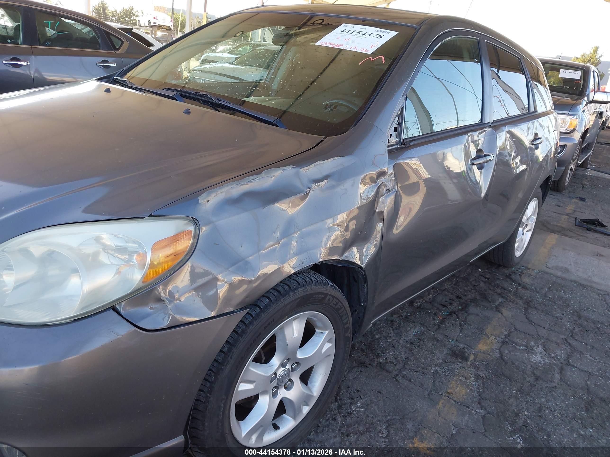 TOYOTA MATRIX image 6