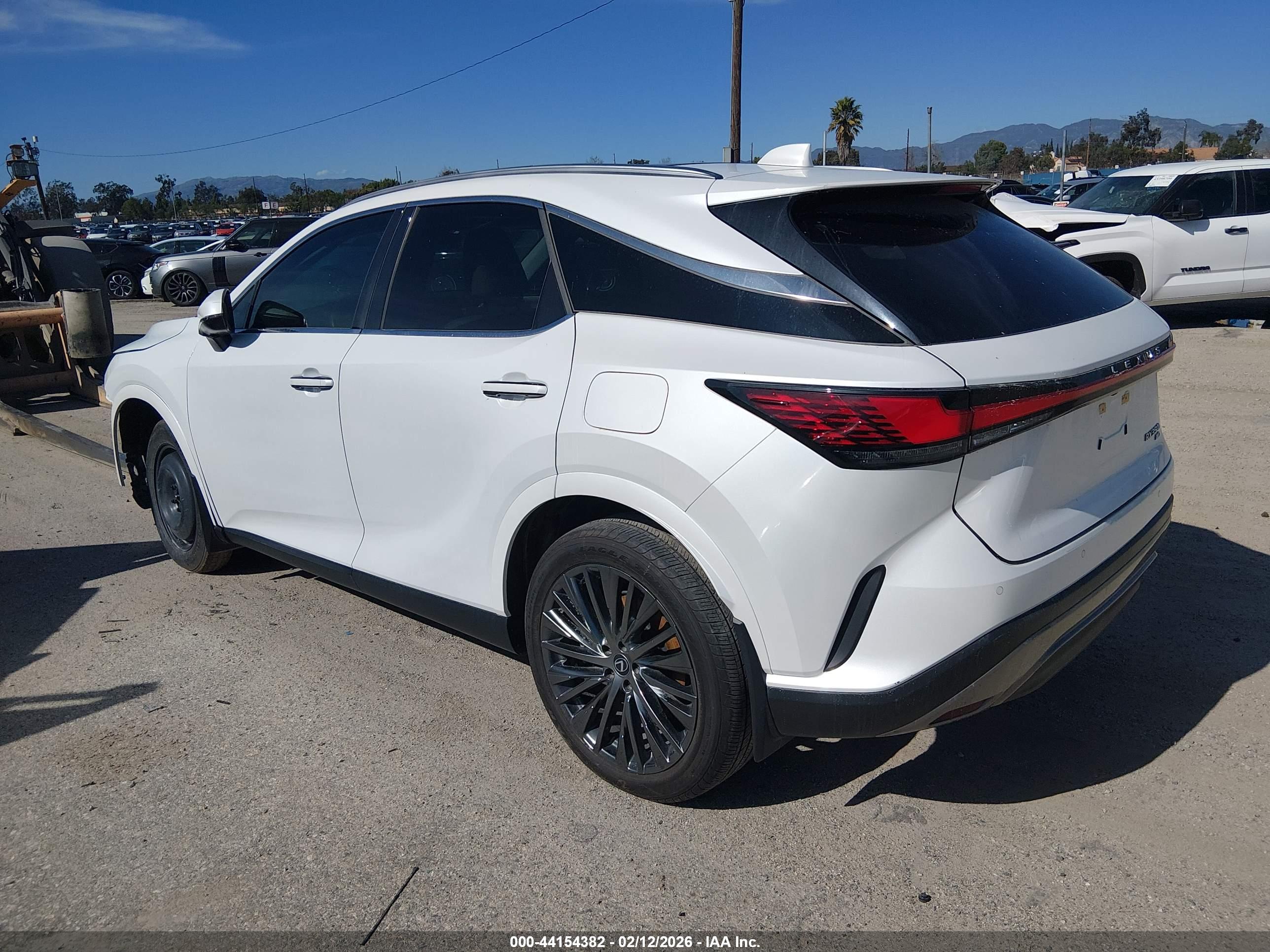 LEXUS RX image 3