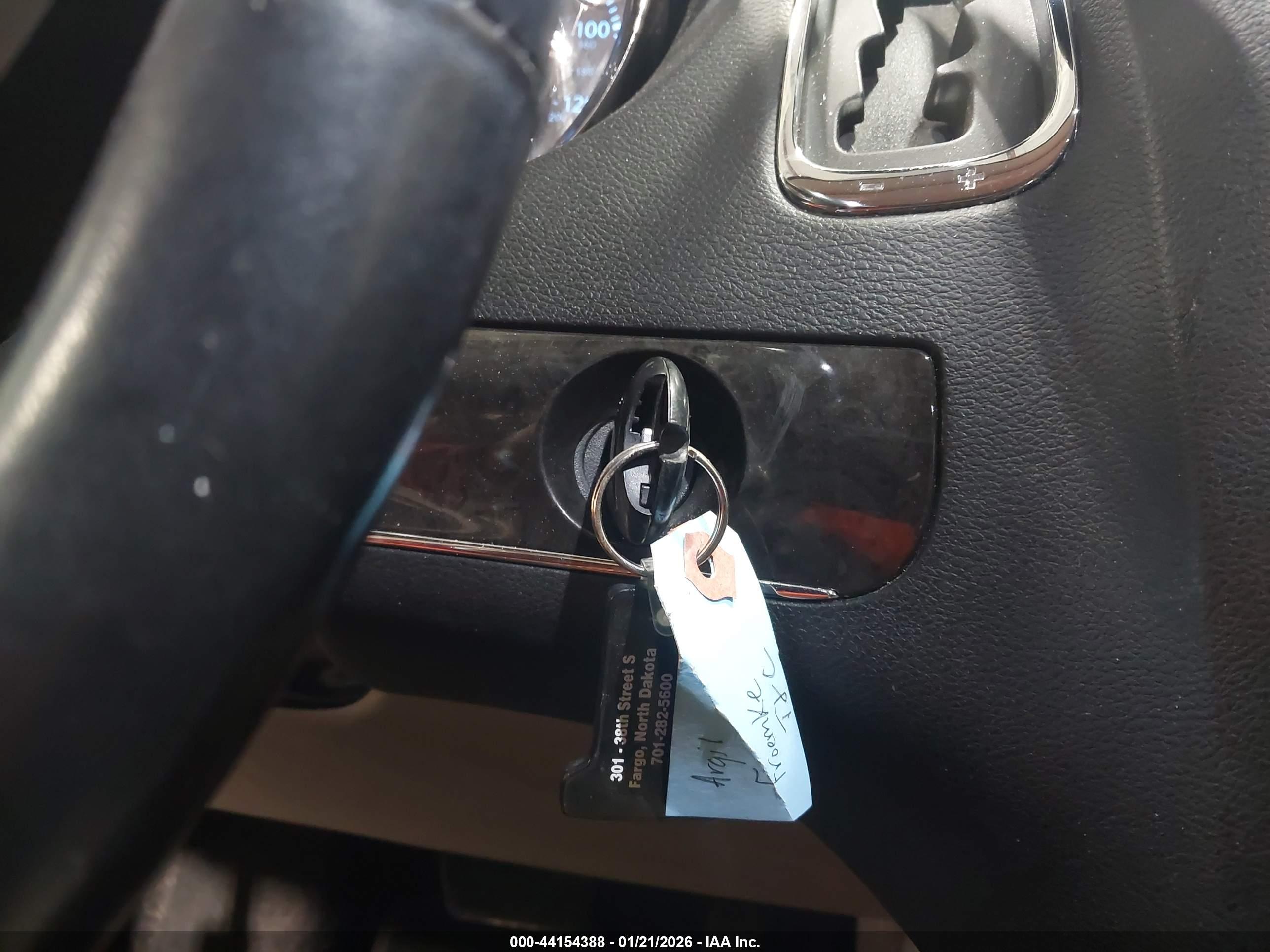 CHRYSLER TOWN image 11