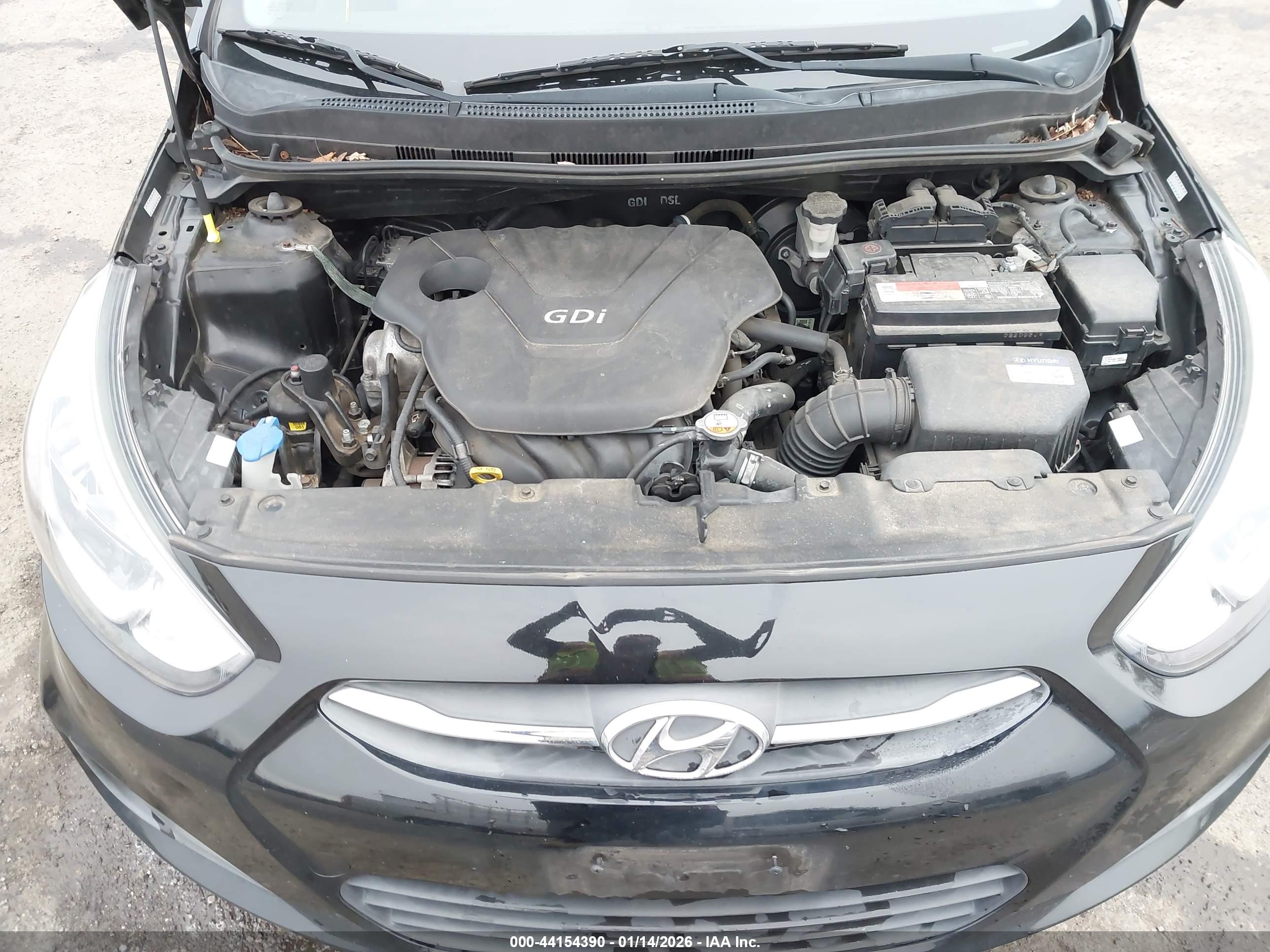 HYUNDAI ACCENT image 10