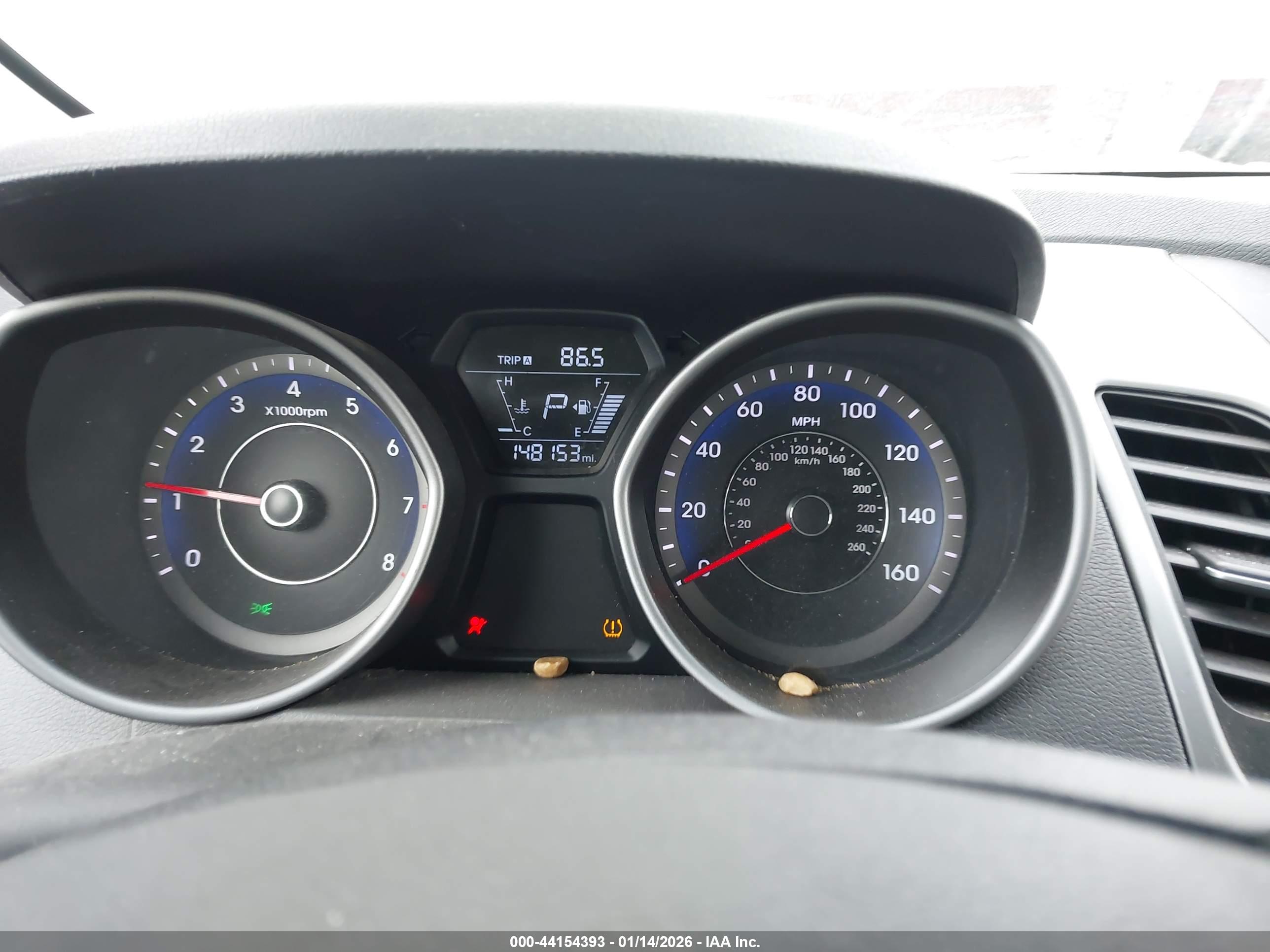 HYUNDAI ELANTRA image 7