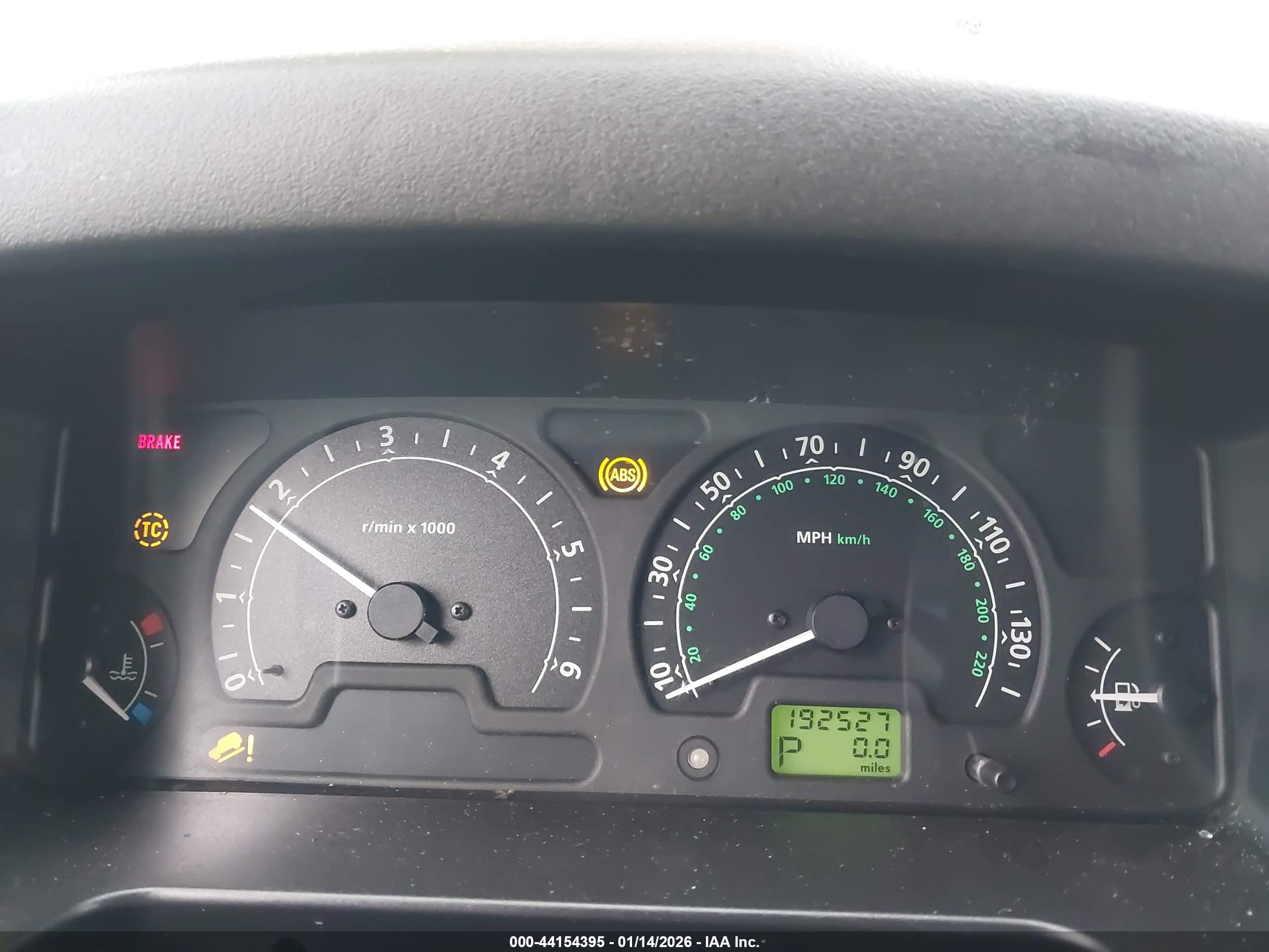 LAND ROVER image 7