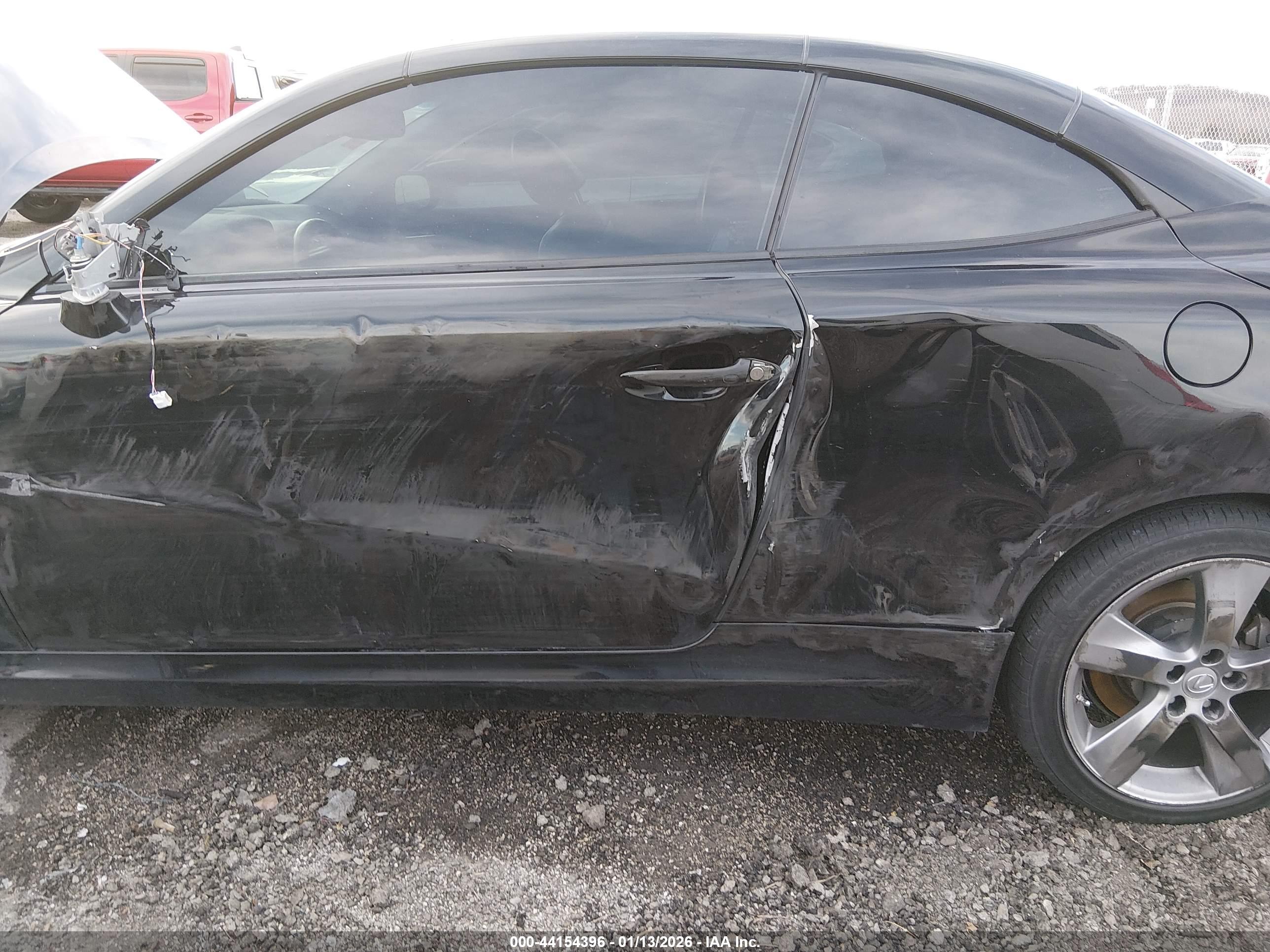LEXUS IS image 6