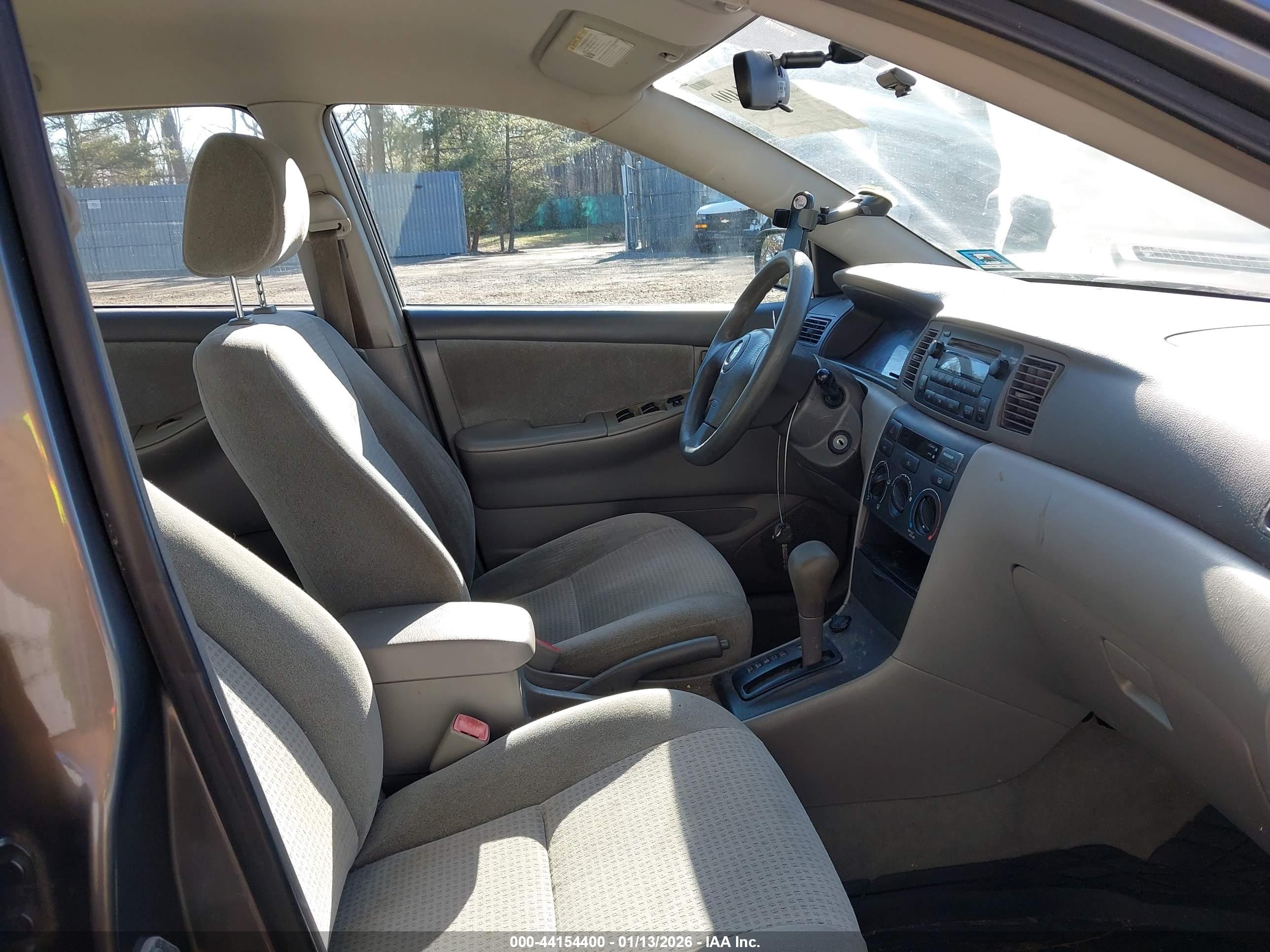 TOYOTA COROLLA image 5